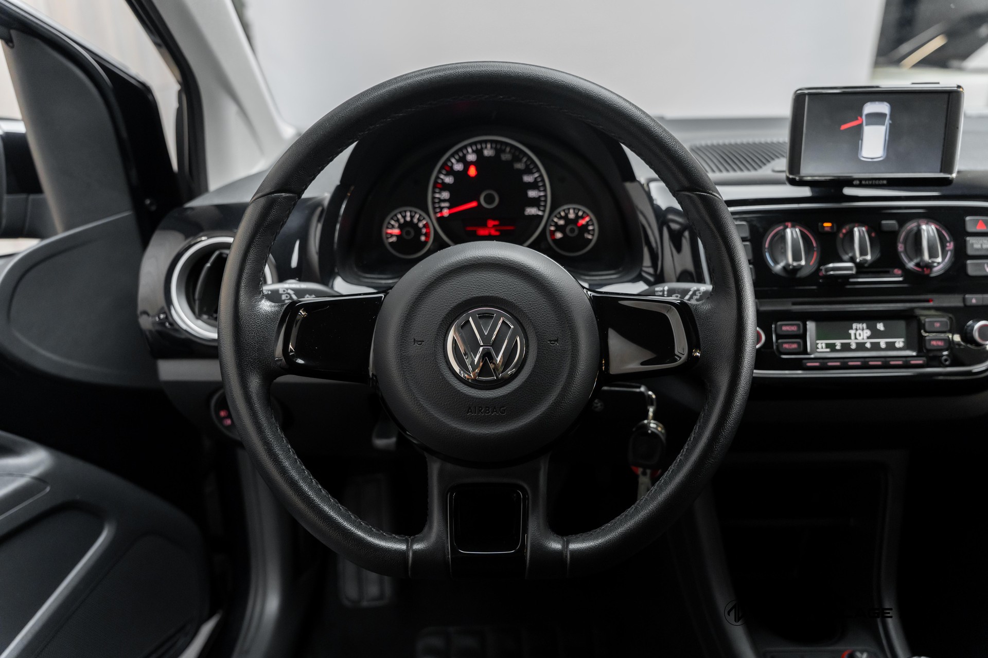 VW Up 1.0 high up-image-19