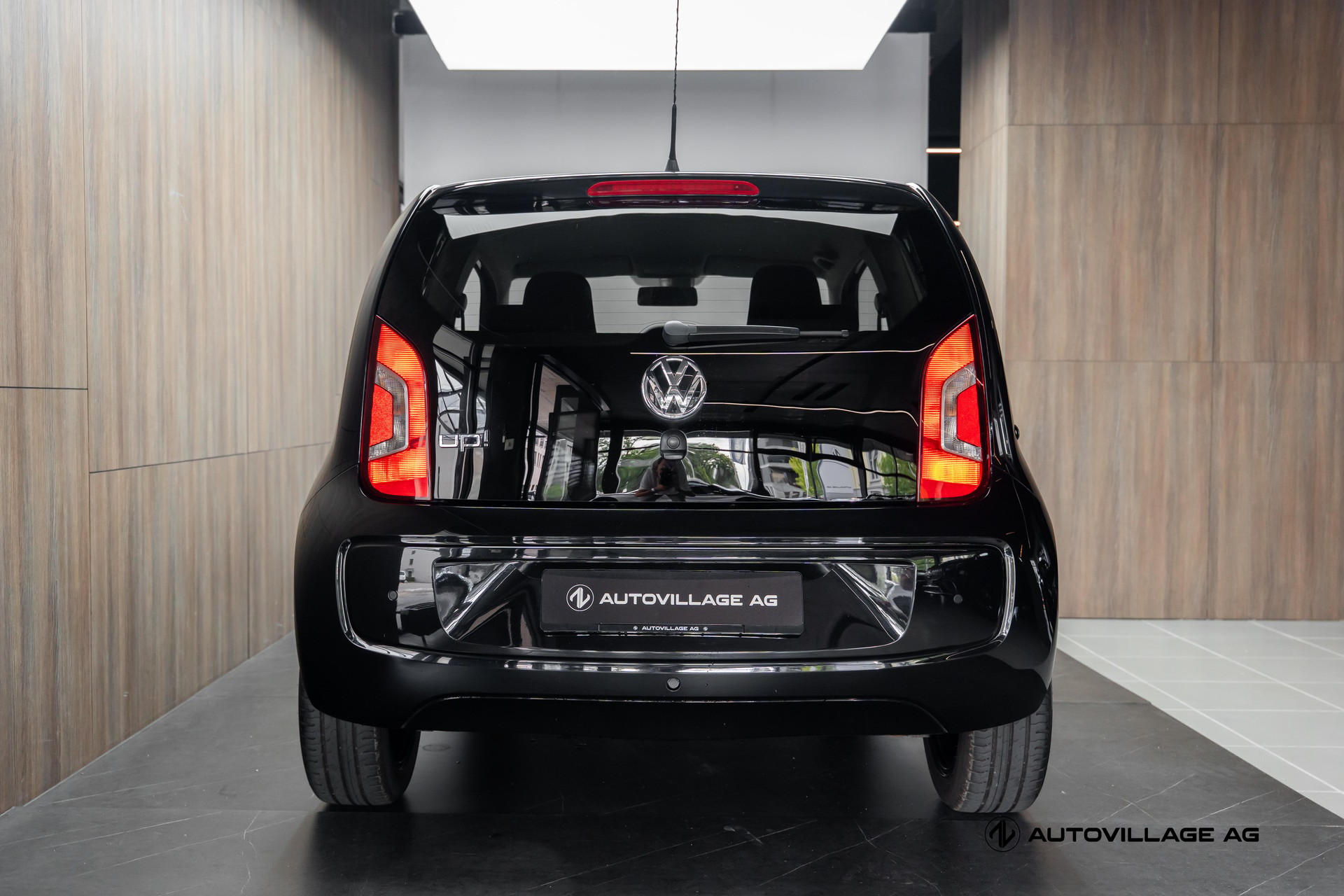 VW Up 1.0 high up-image-25