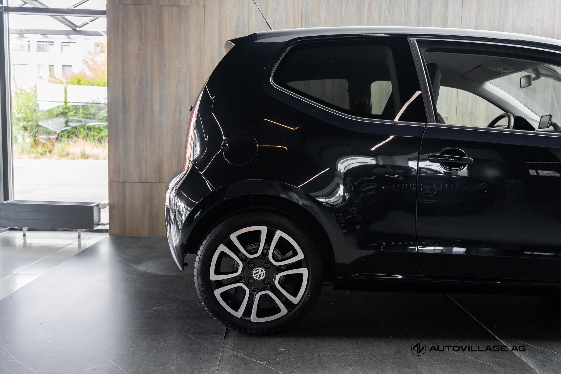 VW Up 1.0 high up-image-29