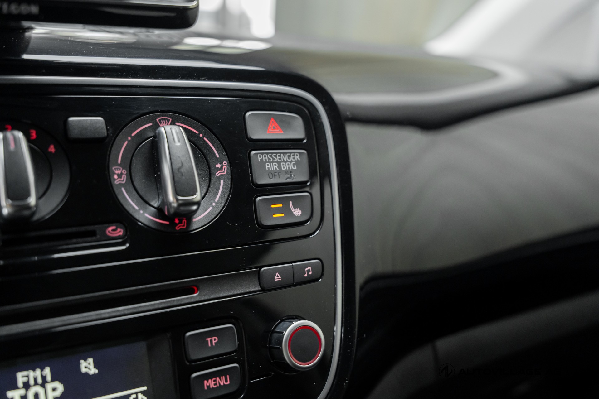 VW Up 1.0 high up-image-13