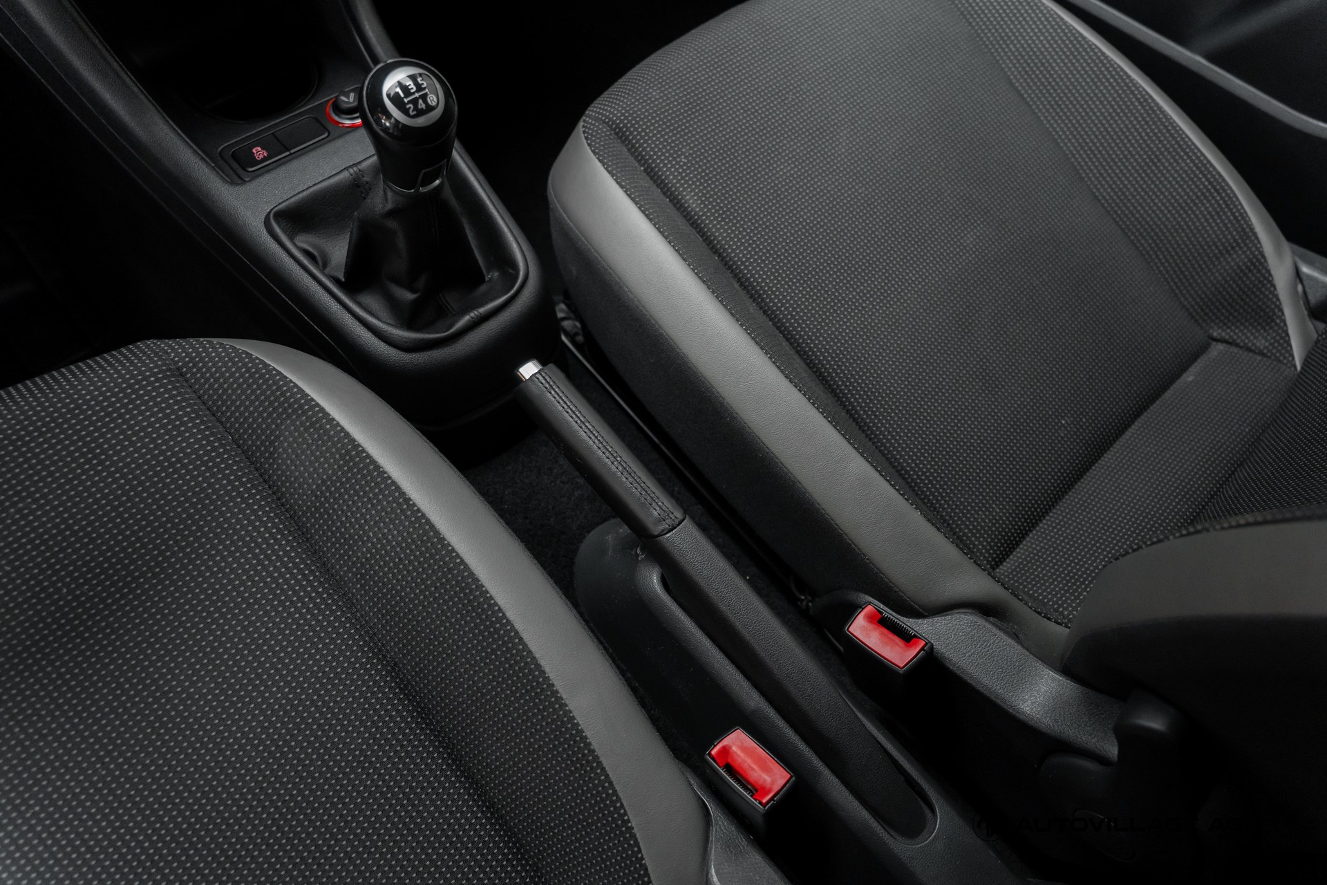 VW Up 1.0 high up-image-16