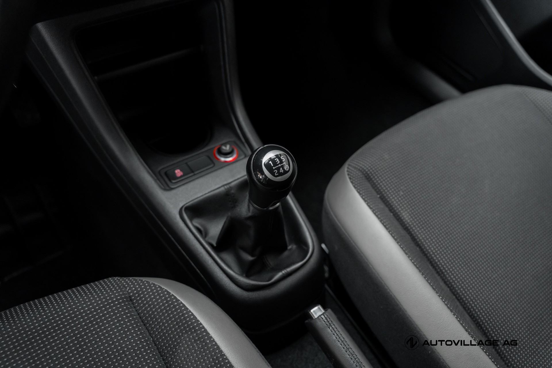 VW Up 1.0 high up-image-15