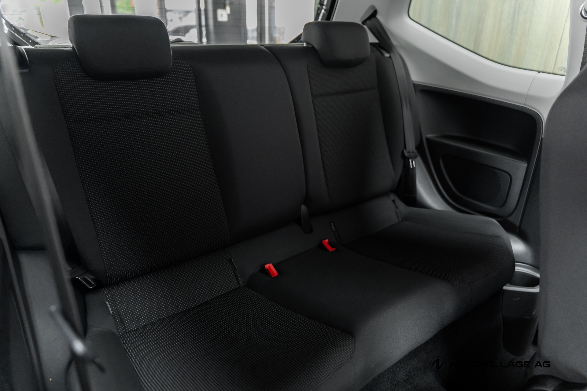 VW Up 1.0 high up-image-9