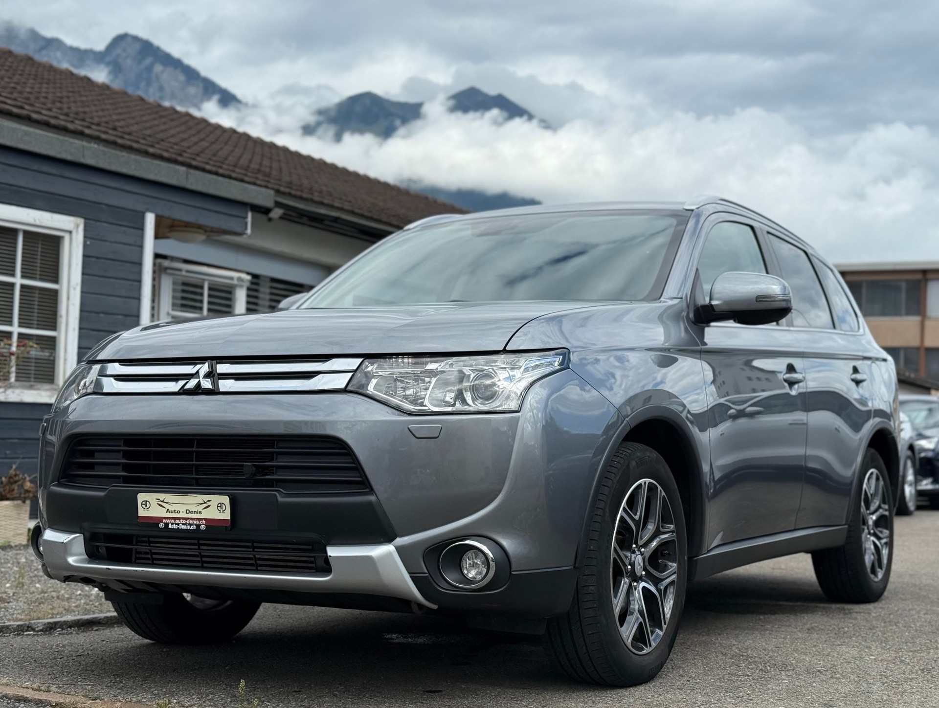 MITSUBISHI Outlander 2.2 DID Navigator Safety-image-1