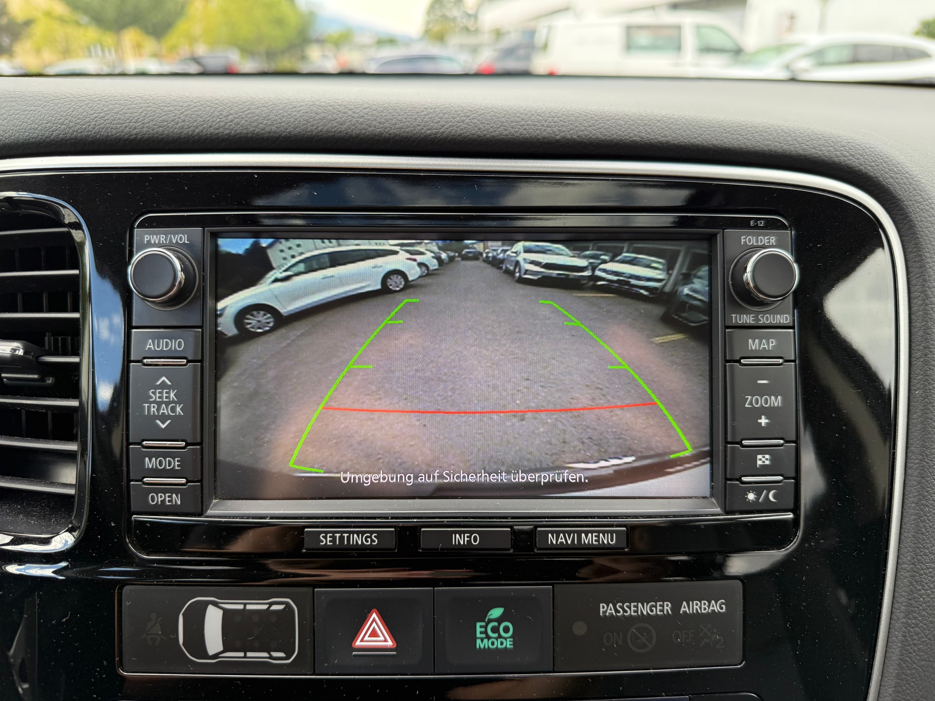 MITSUBISHI Outlander 2.2 DID Navigator Safety-image-23