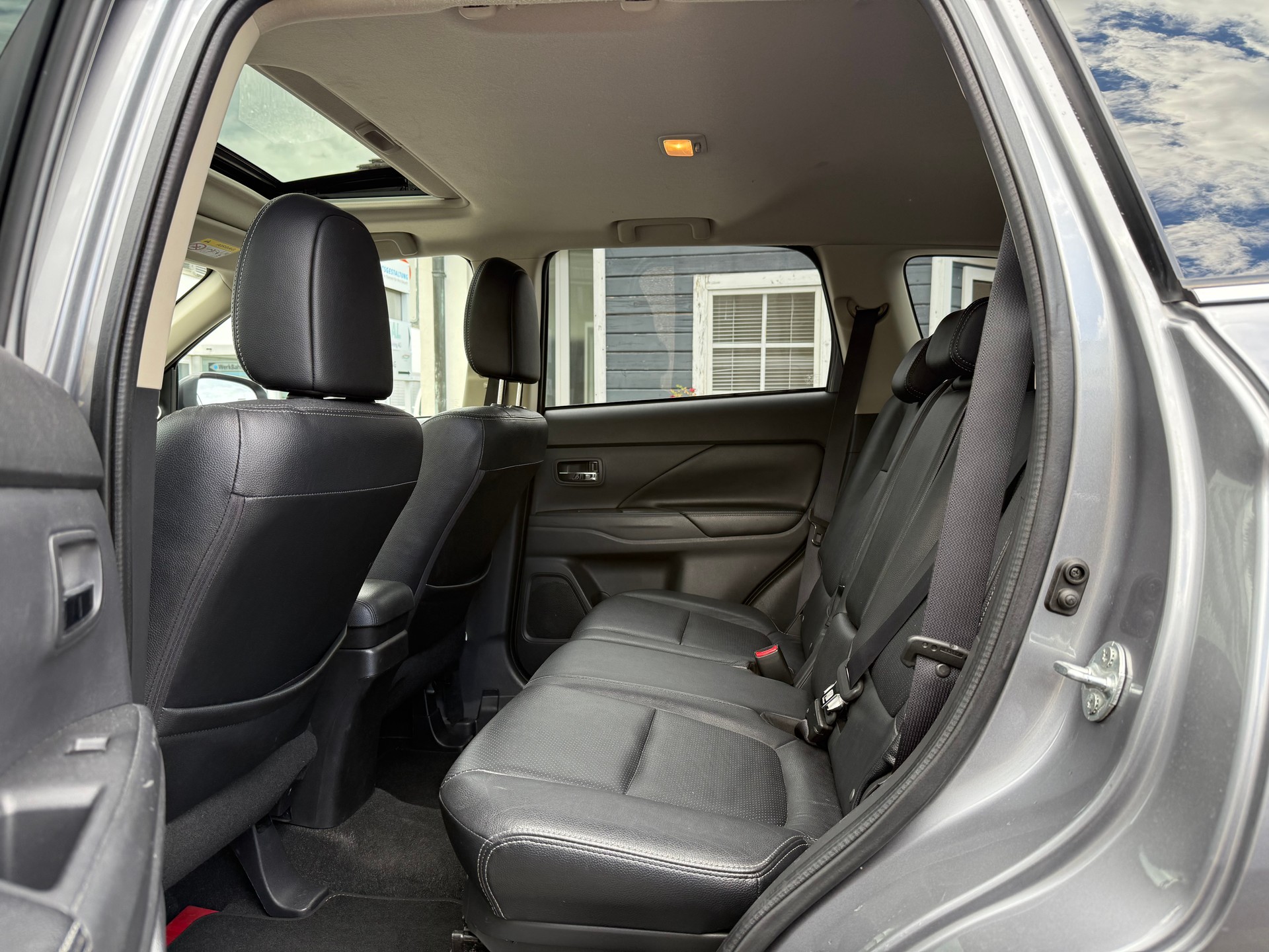 MITSUBISHI Outlander 2.2 DID Navigator Safety-image-11