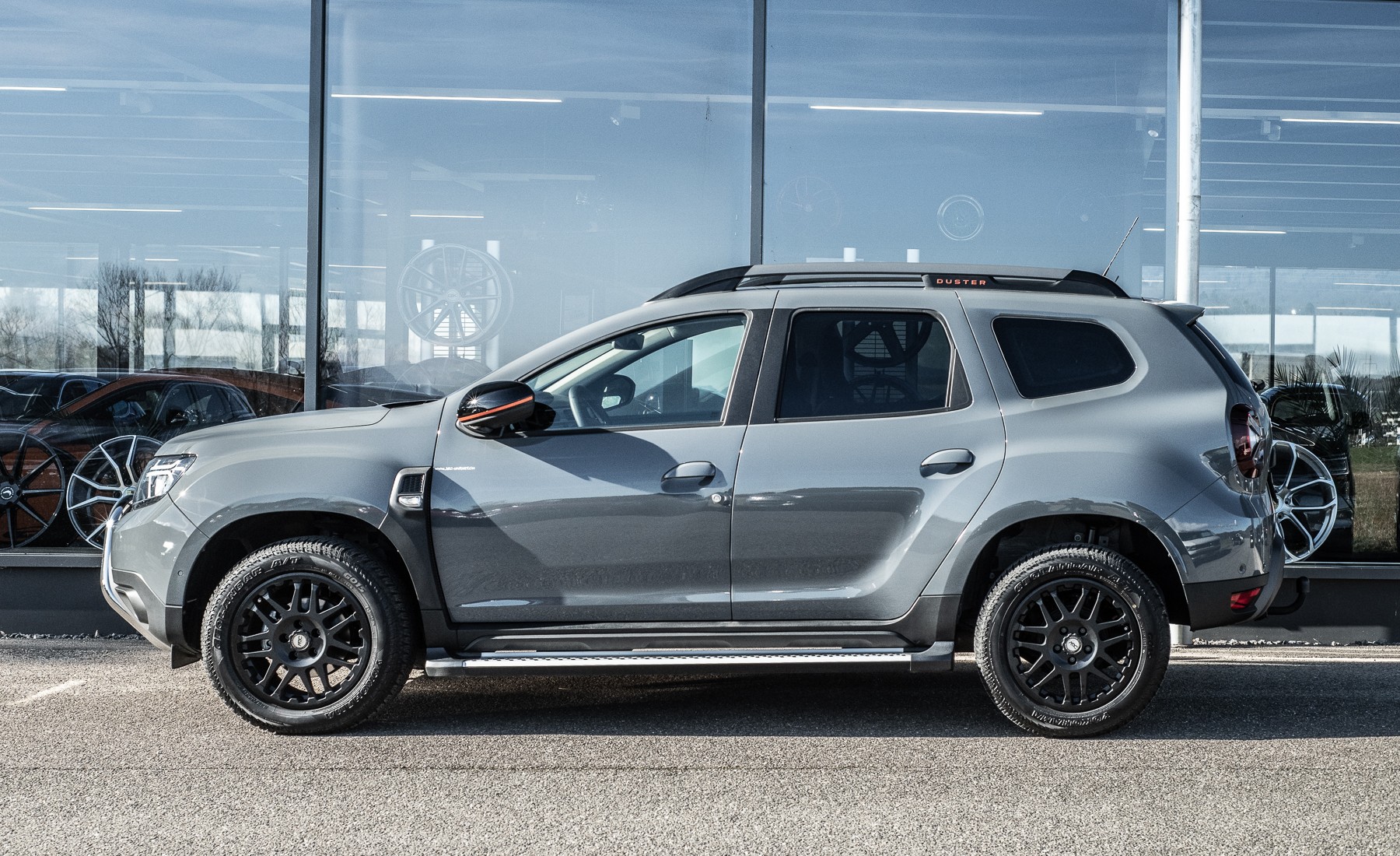 DACIA Duster TCe 150 Extreme 4x4 Off Road-image-0
