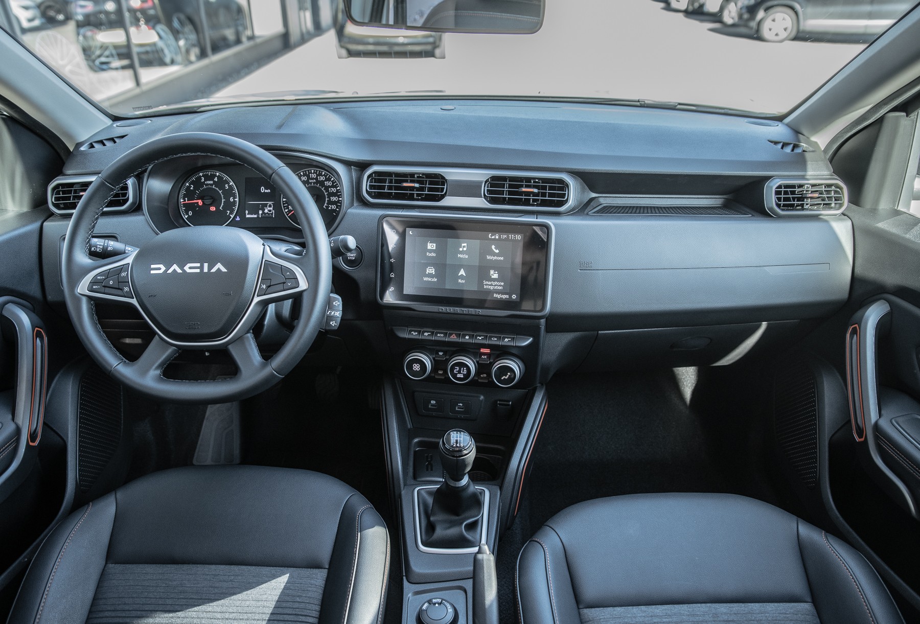 DACIA Duster TCe 150 Extreme 4x4 Off Road-image-18
