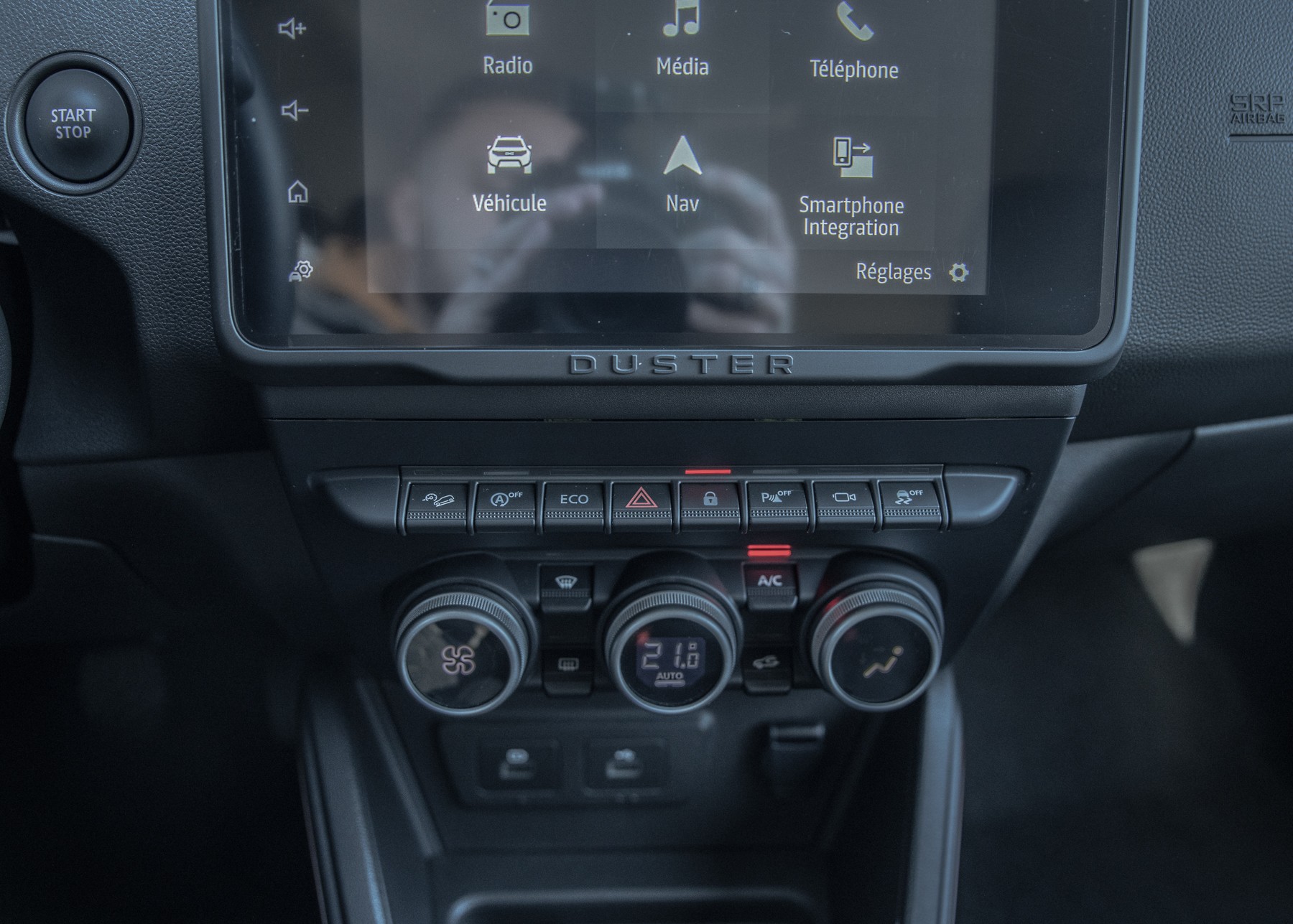 DACIA Duster TCe 150 Extreme 4x4 Off Road-image-14