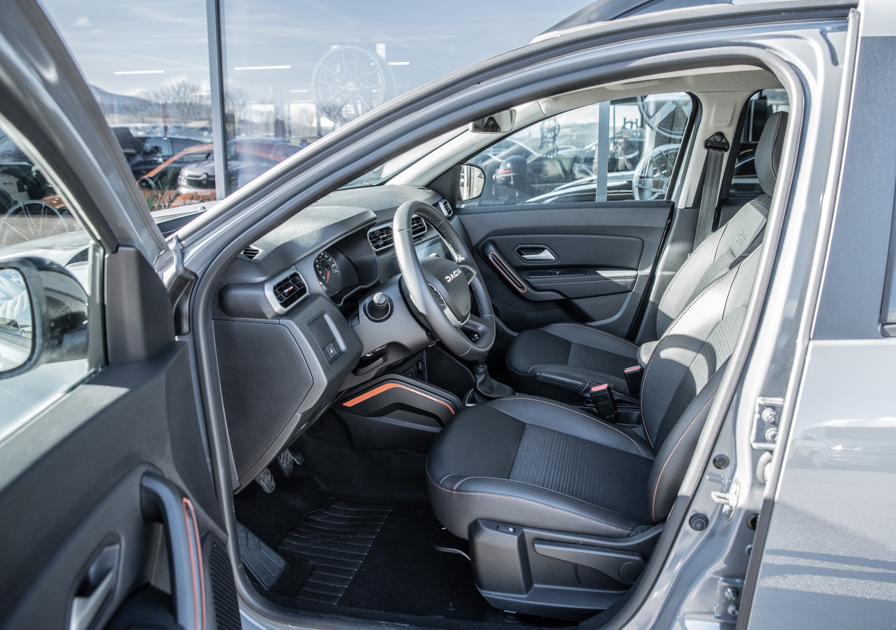 DACIA Duster TCe 150 Extreme 4x4 Off Road-image-11