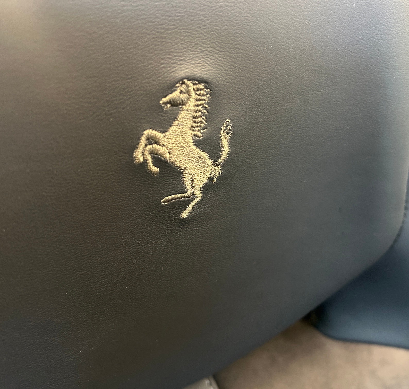 FERRARI 458 Spider Italia 4.5 V8 -Schweizer Erstauslieferung-aus erster Hand-lückenlose Service Hystorie--image-14