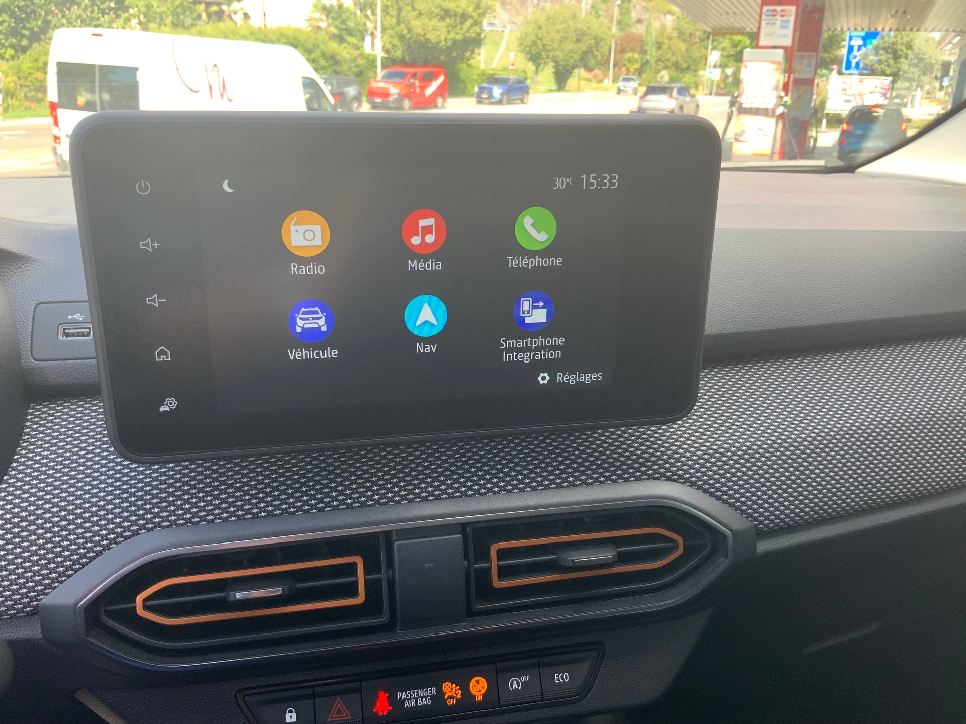 DACIA Sandero Stepway TCe 90 Comfort CVT-image-8