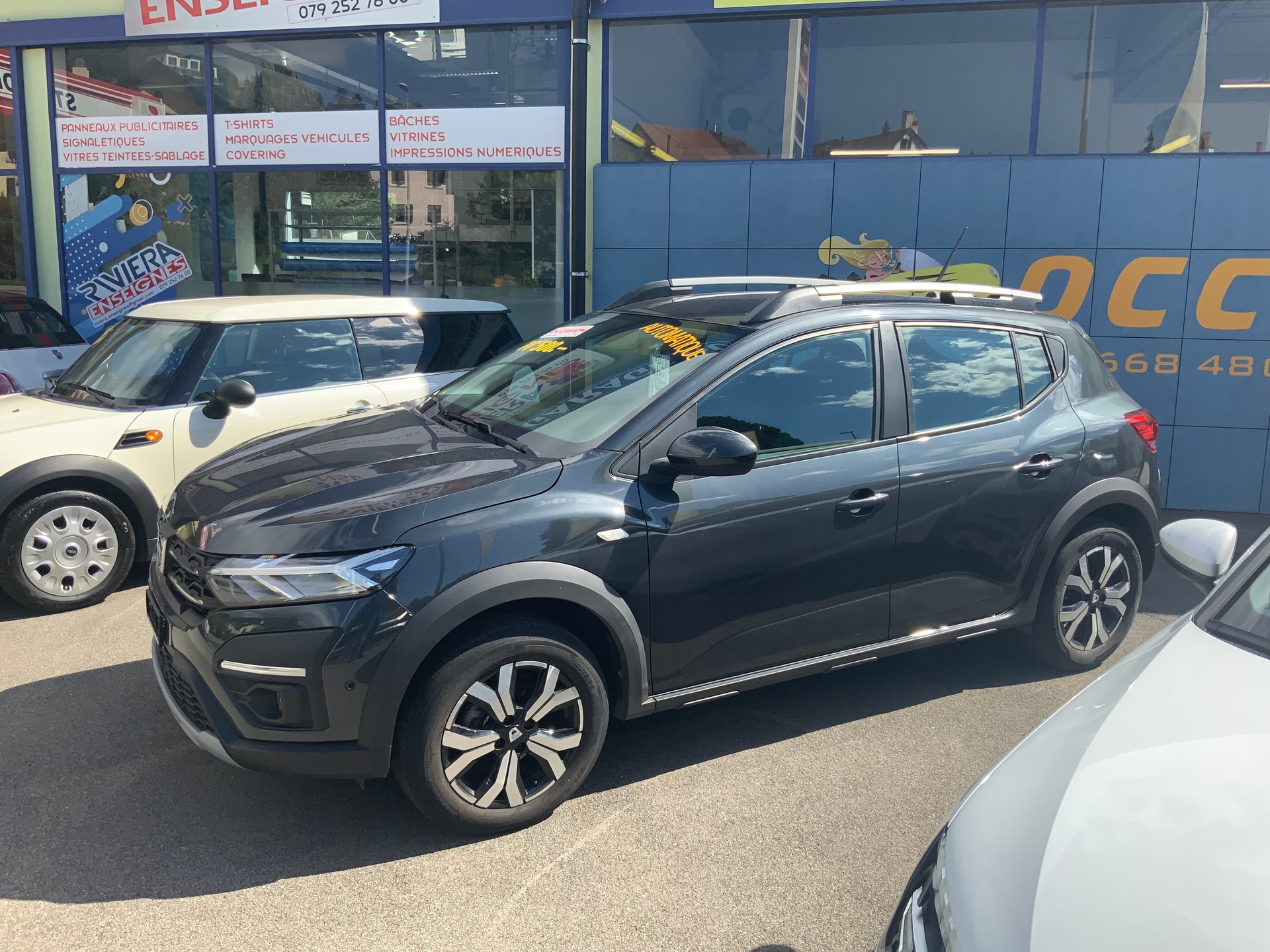 DACIA Sandero Stepway TCe 90 Comfort CVT-image-13