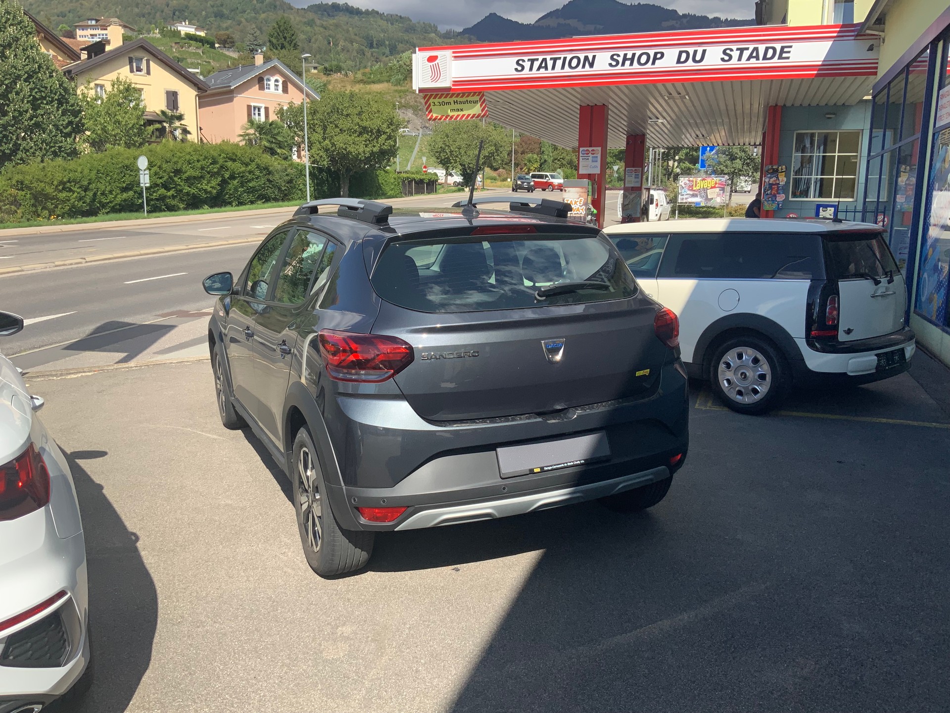 DACIA Sandero Stepway TCe 90 Comfort CVT-image-12