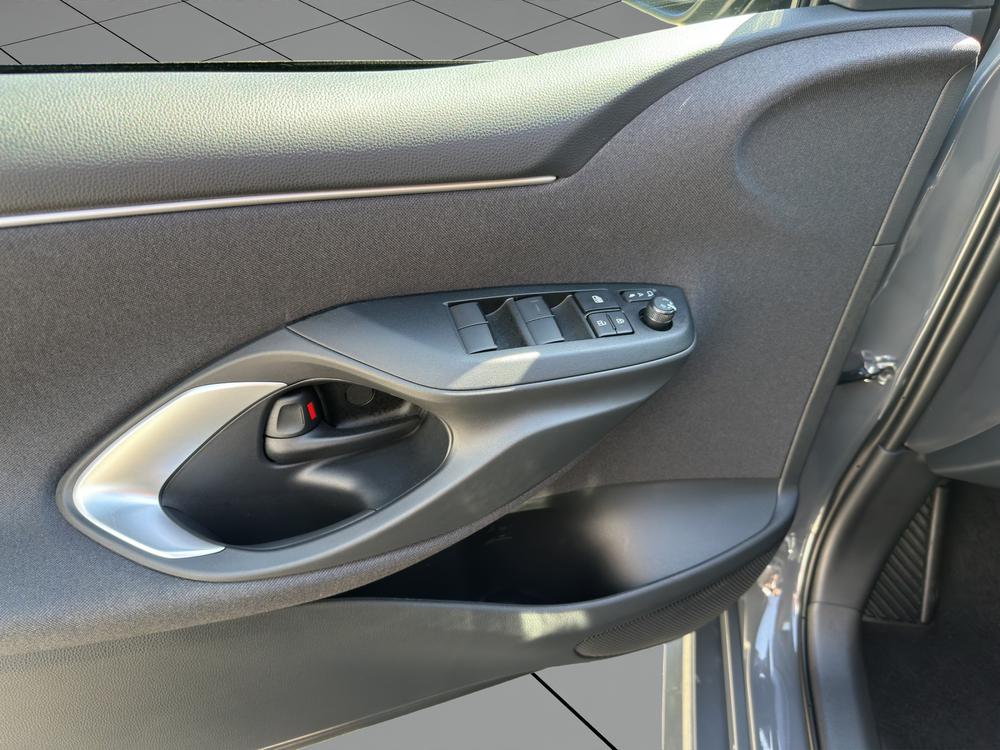 MAZDA 2 Hybrid Prime-line-image-12