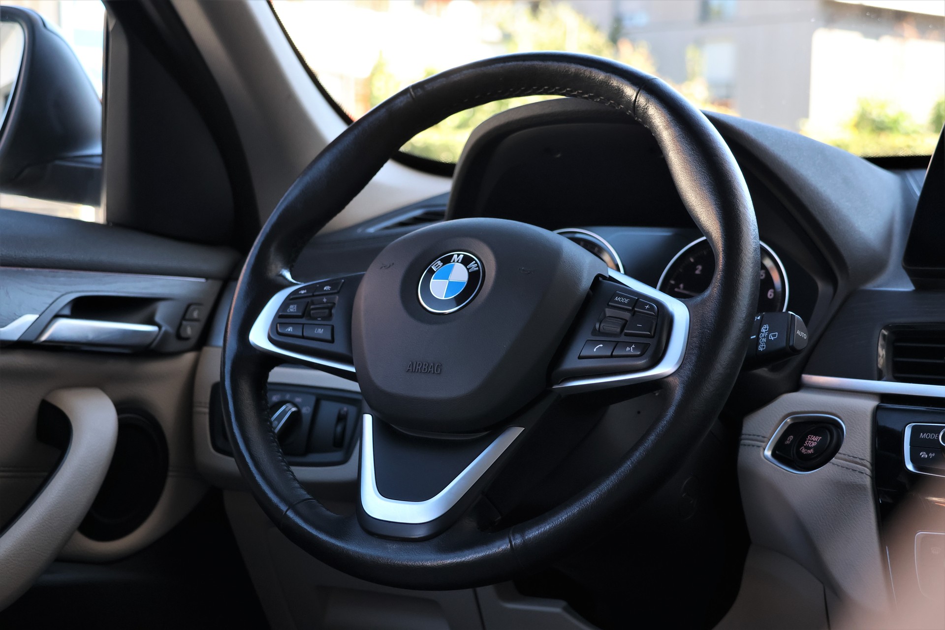 BMW X1 xDrive 20i xLine Steptronic (CH)-image-13