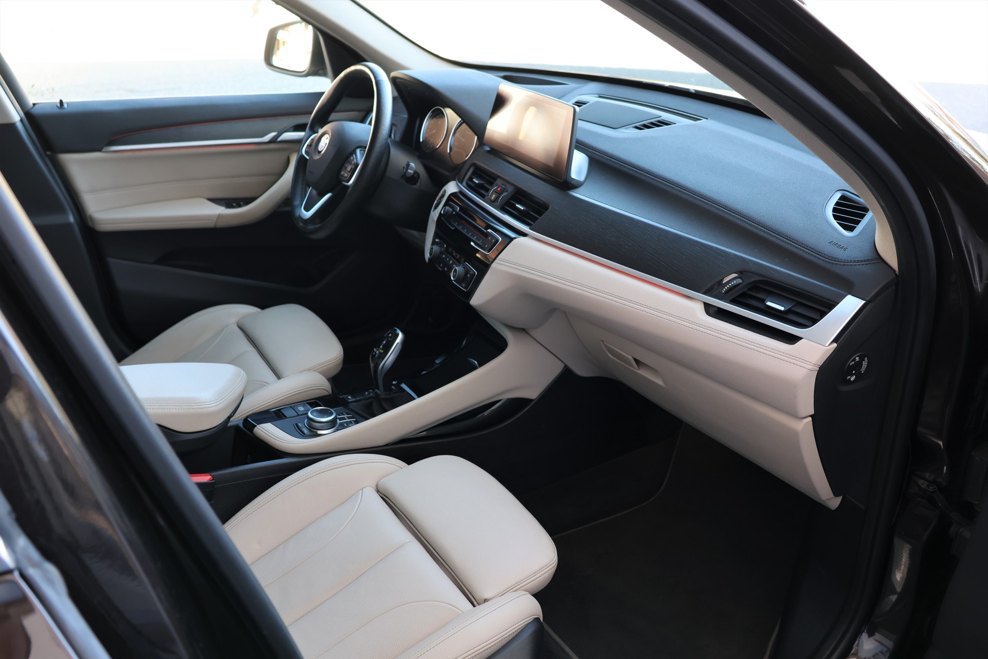 BMW X1 xDrive 20i xLine Steptronic (CH)-image-17