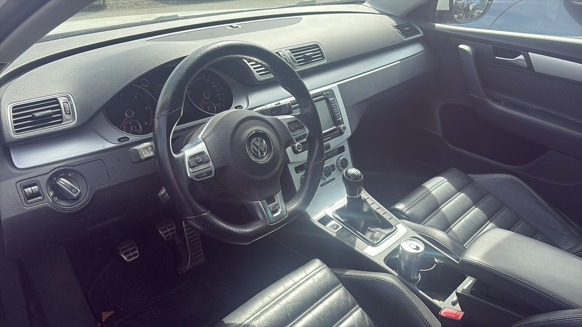 VW 2.0 TDI R-Line-image-3