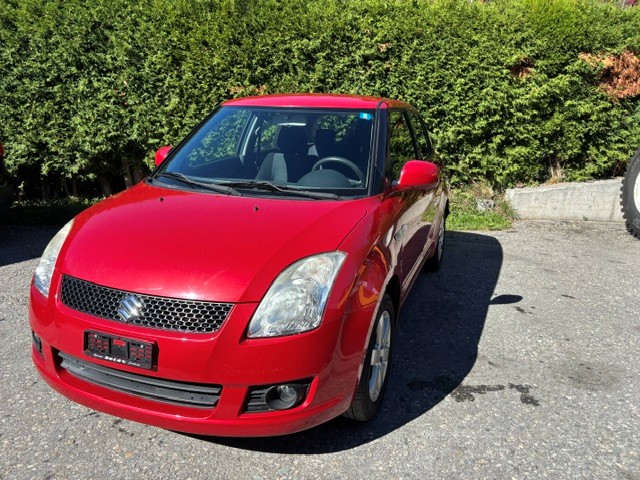 SUZUKI Swift 1.3i 16V GL Top 4x4