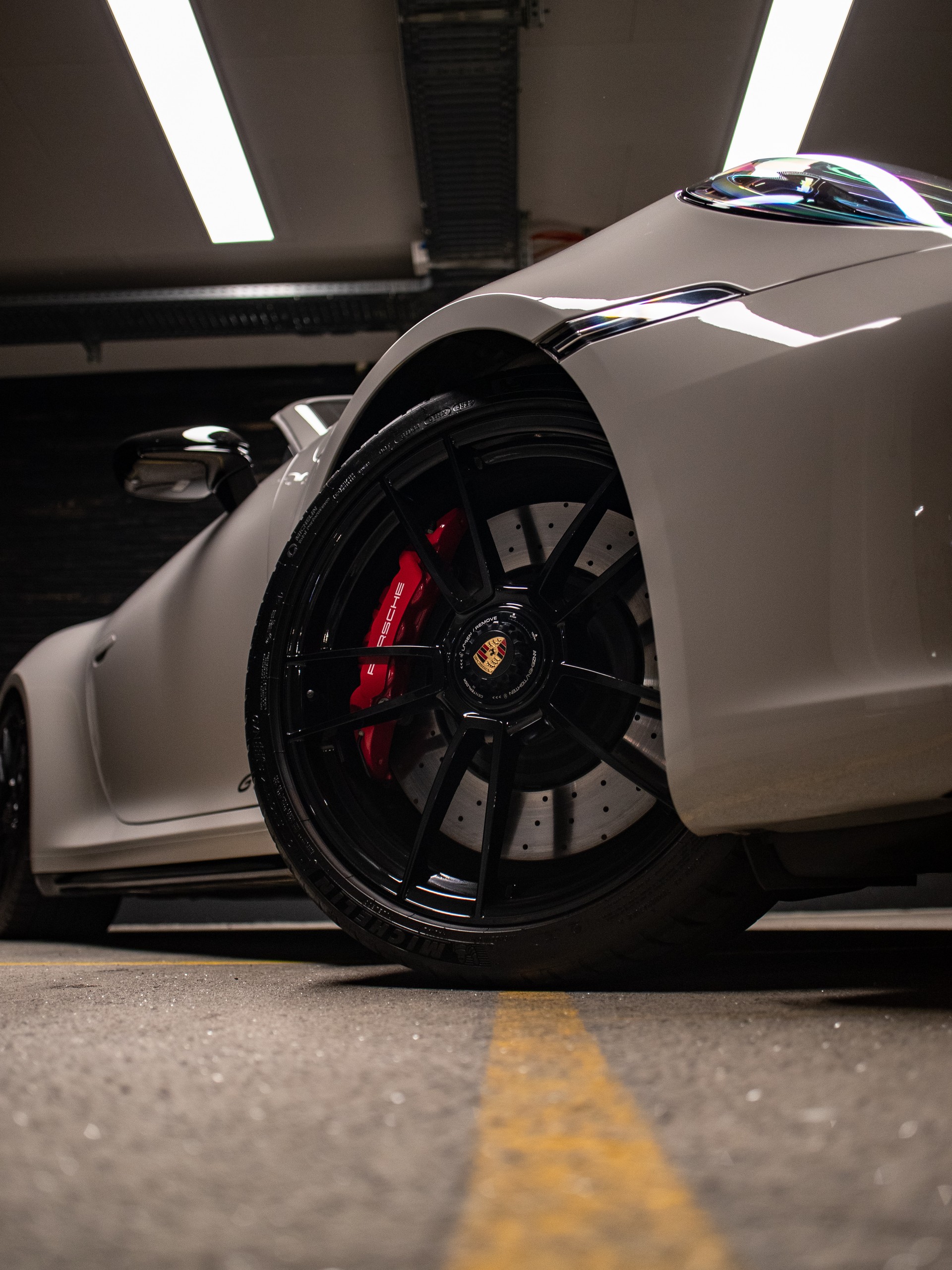 PORSCHE 911 Carrera 4 GTS Cabriolet PDK-image-12