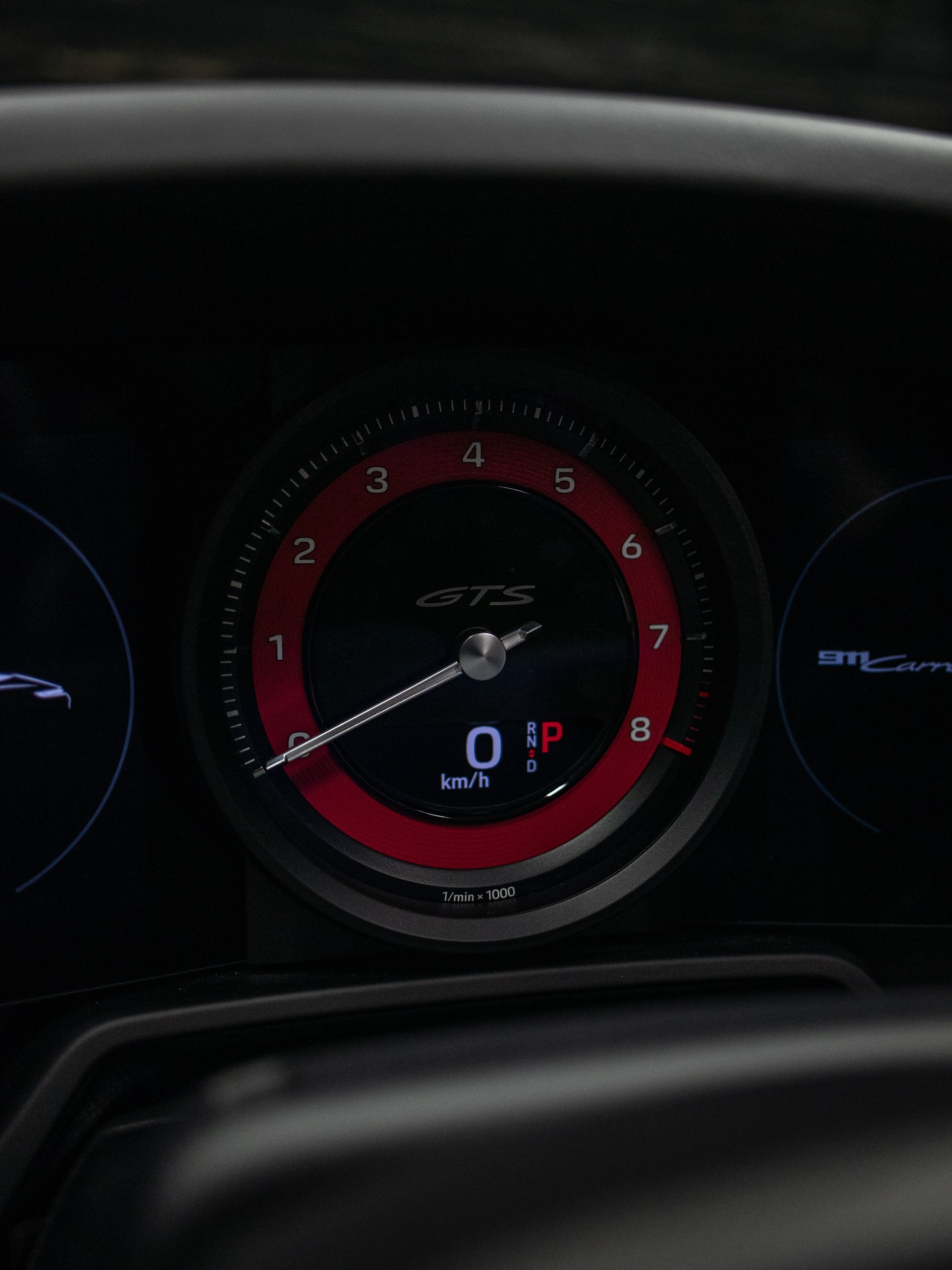 PORSCHE 911 Carrera 4 GTS Cabriolet PDK-image-19