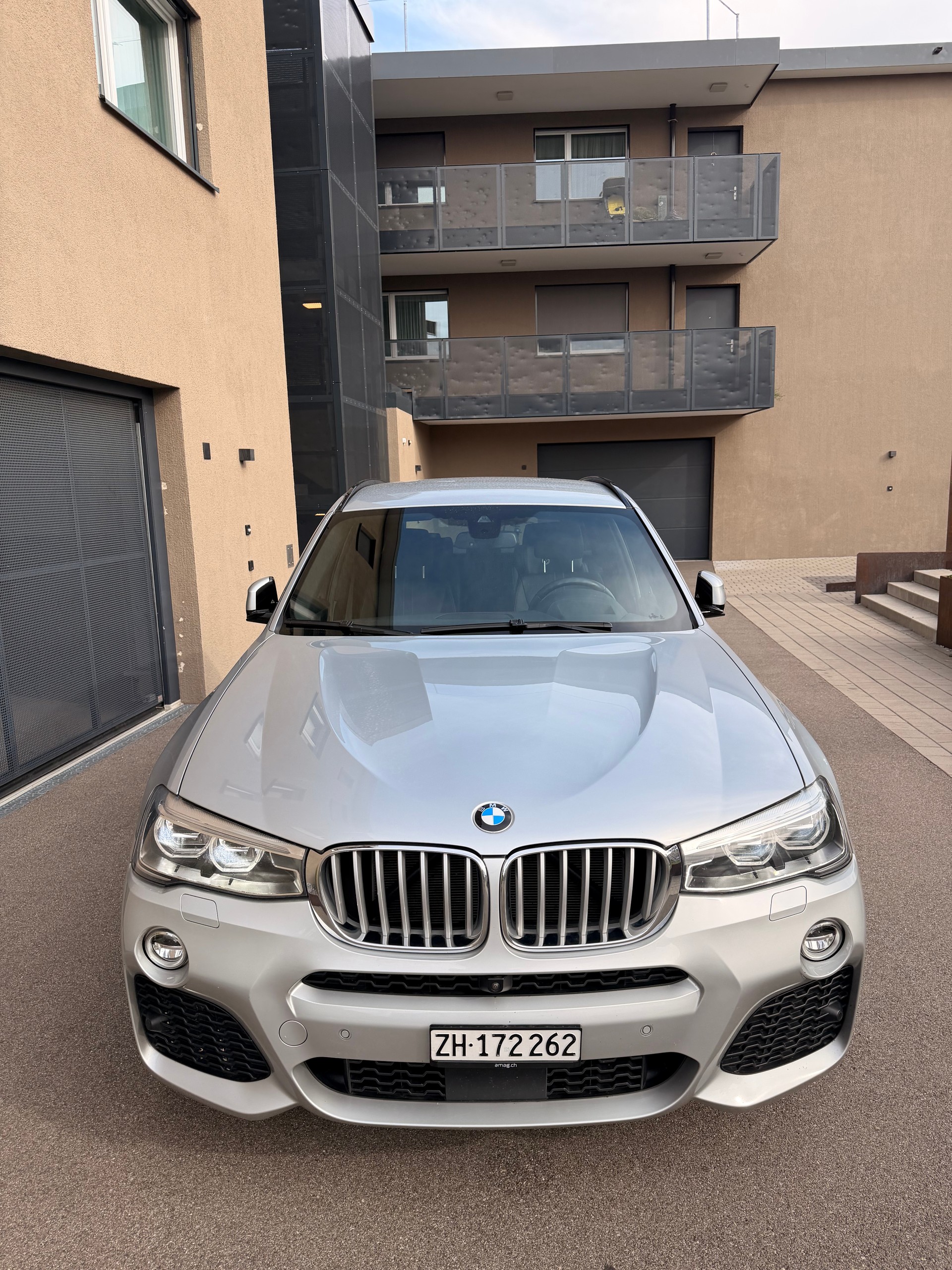 BMW X3 xDrive20d M-Sport - AHK / ACC / 1. Hand-image-0