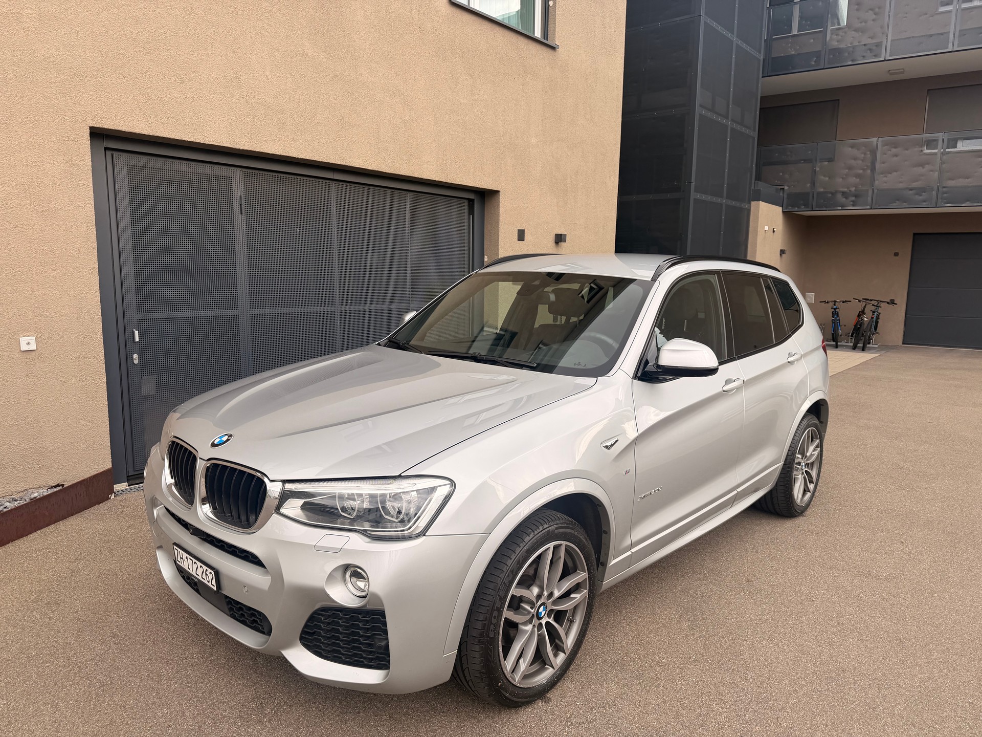 BMW X3 20d xDrive M-Sport - AHK / ACC / 1. Hand-image-0