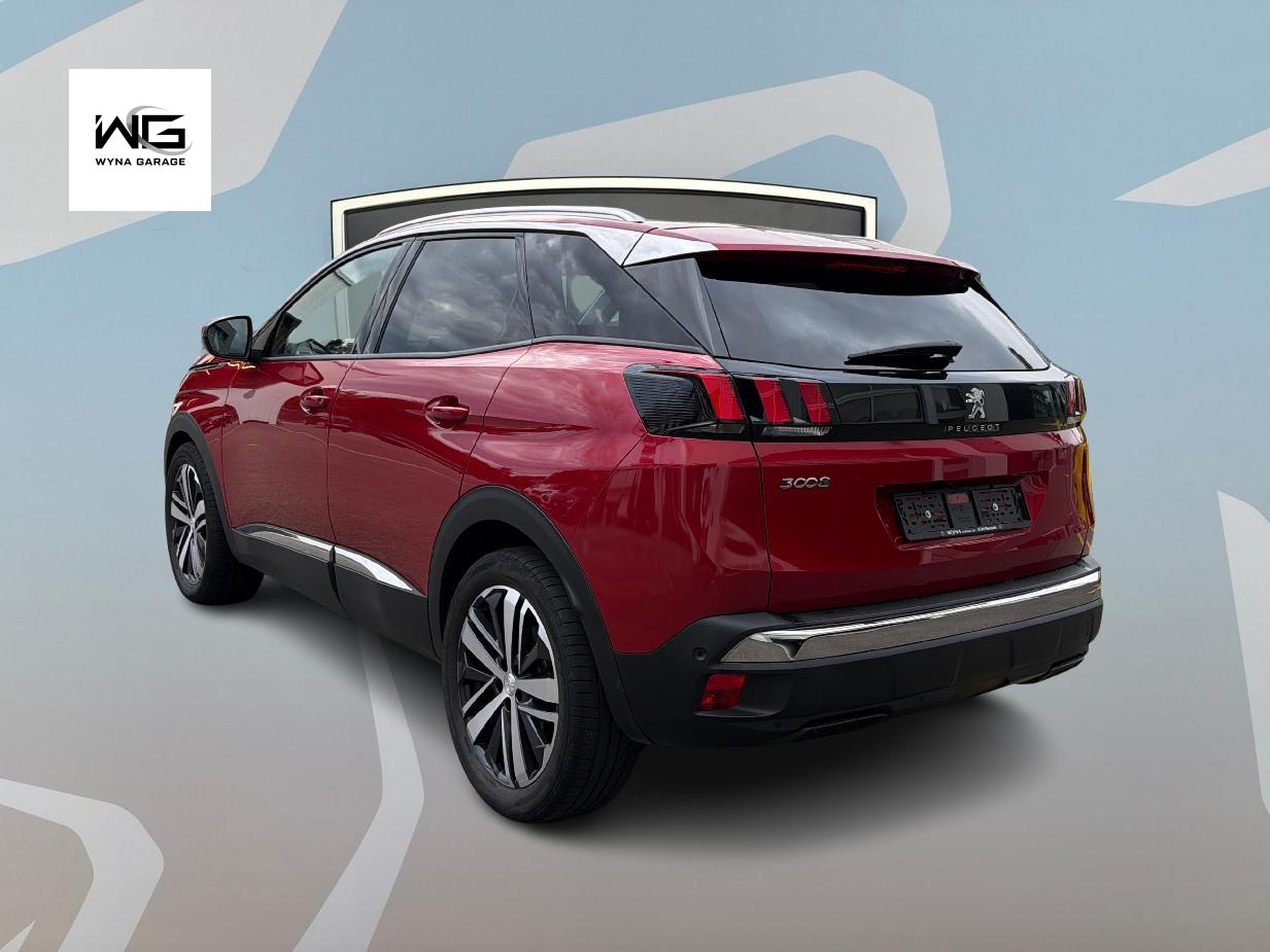 PEUGEOT 3008 1.2 PureTech Allure-image-2