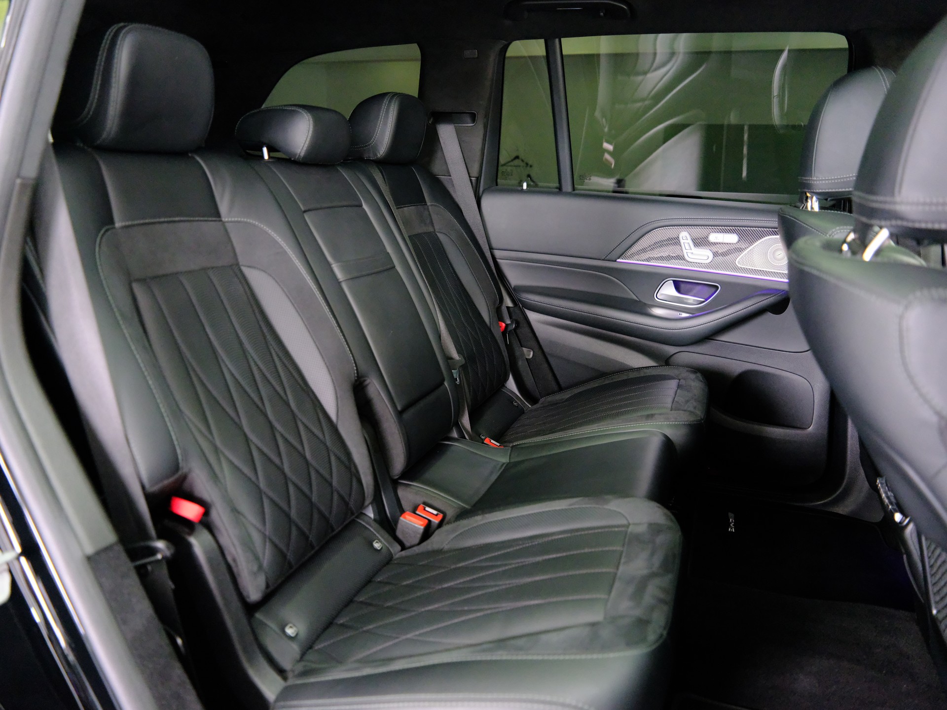 MERCEDES-BENZ GLS 63 4Matic+ TCT 9G *Burmester* *MB 100 Garantie bis 2027* *Panoramadach*-image-25