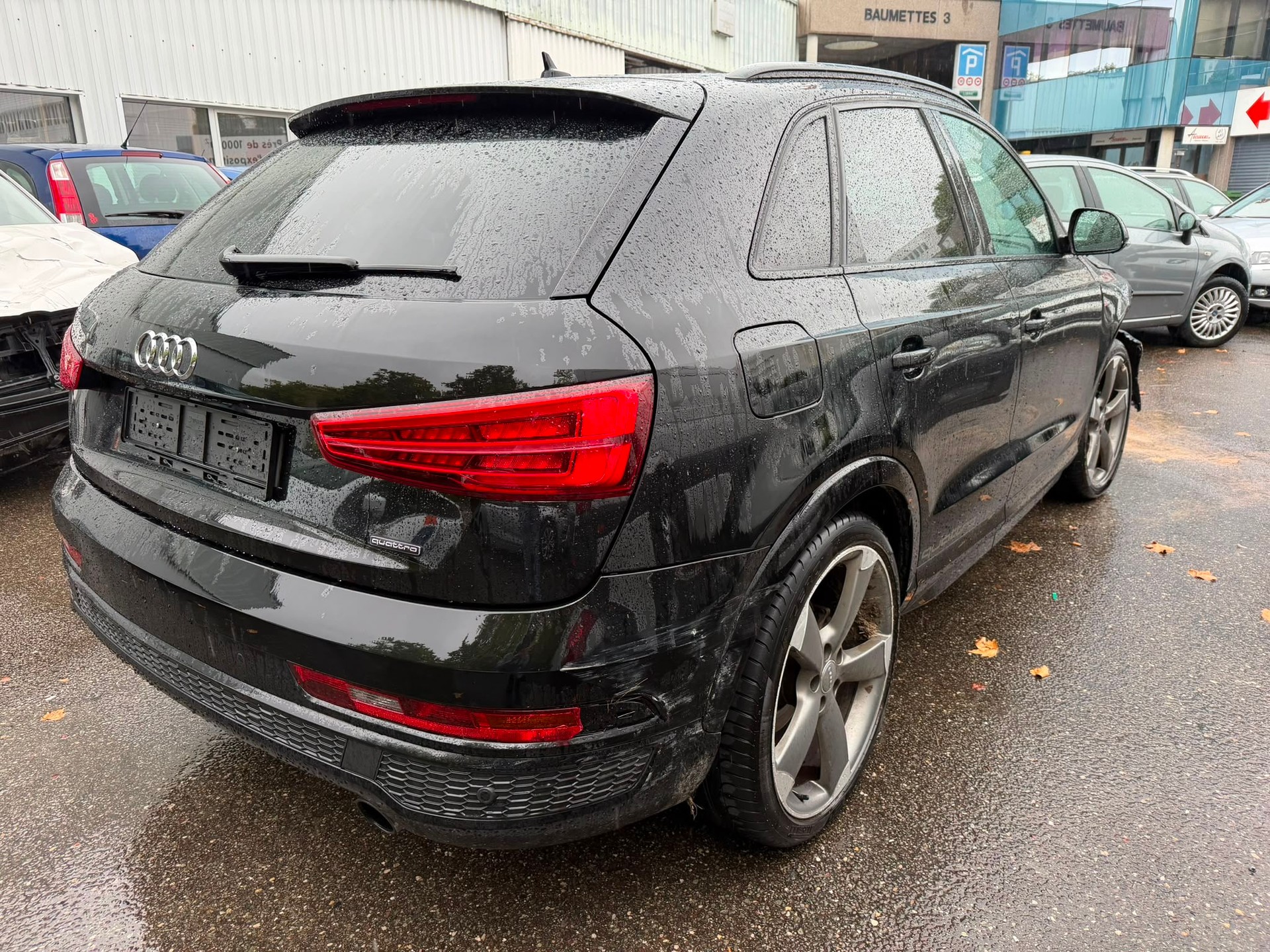 AUDI Q3 2.0 TFSI design quattro S-tronic-image-7