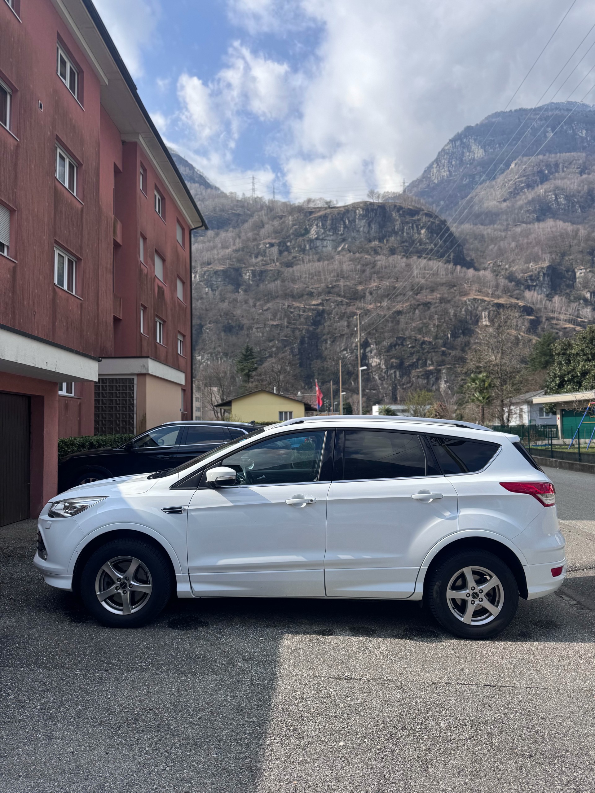 FORD 2.0 TDCi 150 Titanium-image-4