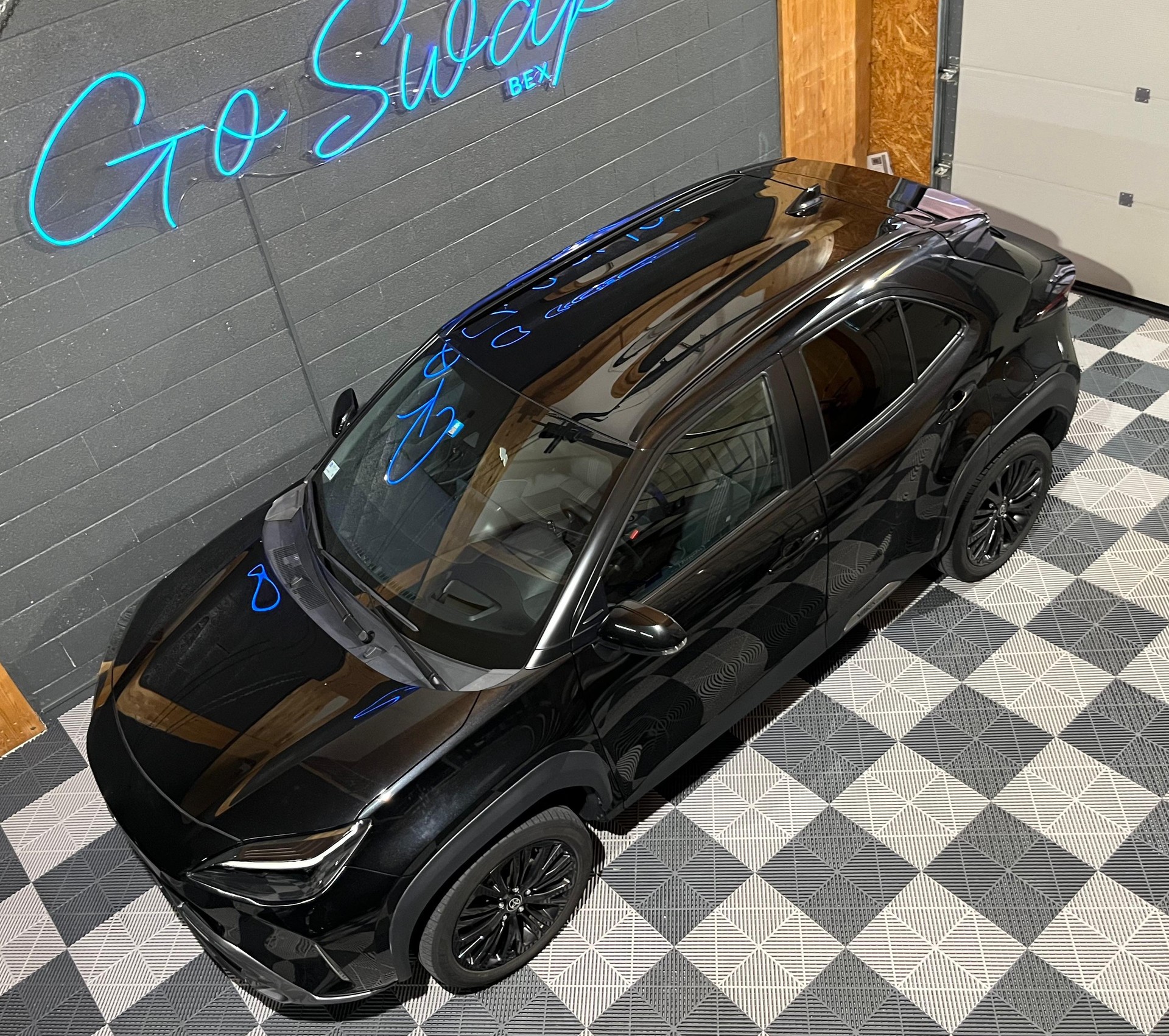 TOYOTA Yaris Cross 1.5 Elegant e-CVT AWDi-image-5
