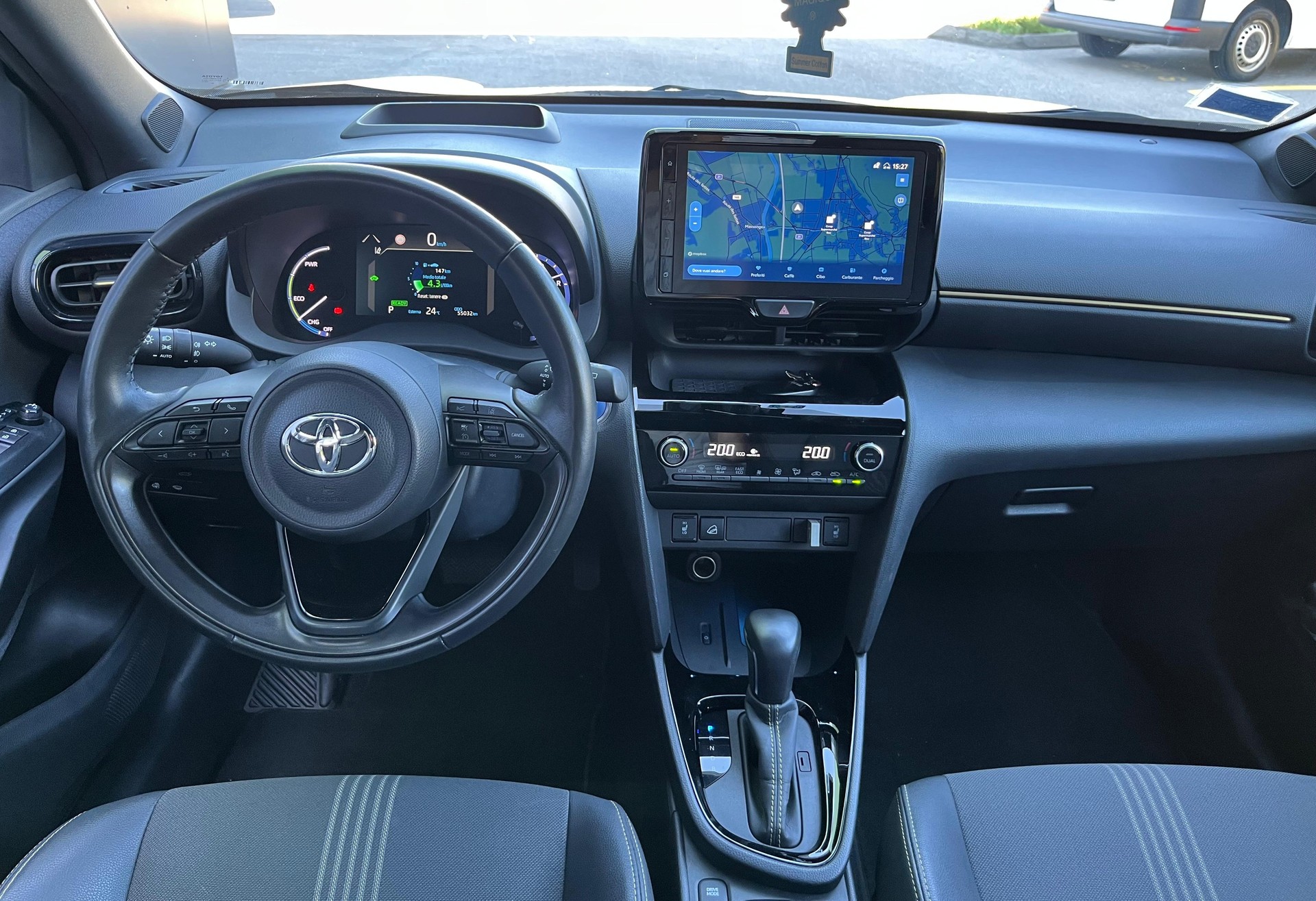 TOYOTA Yaris Cross 1.5 Elegant e-CVT AWDi-image-14