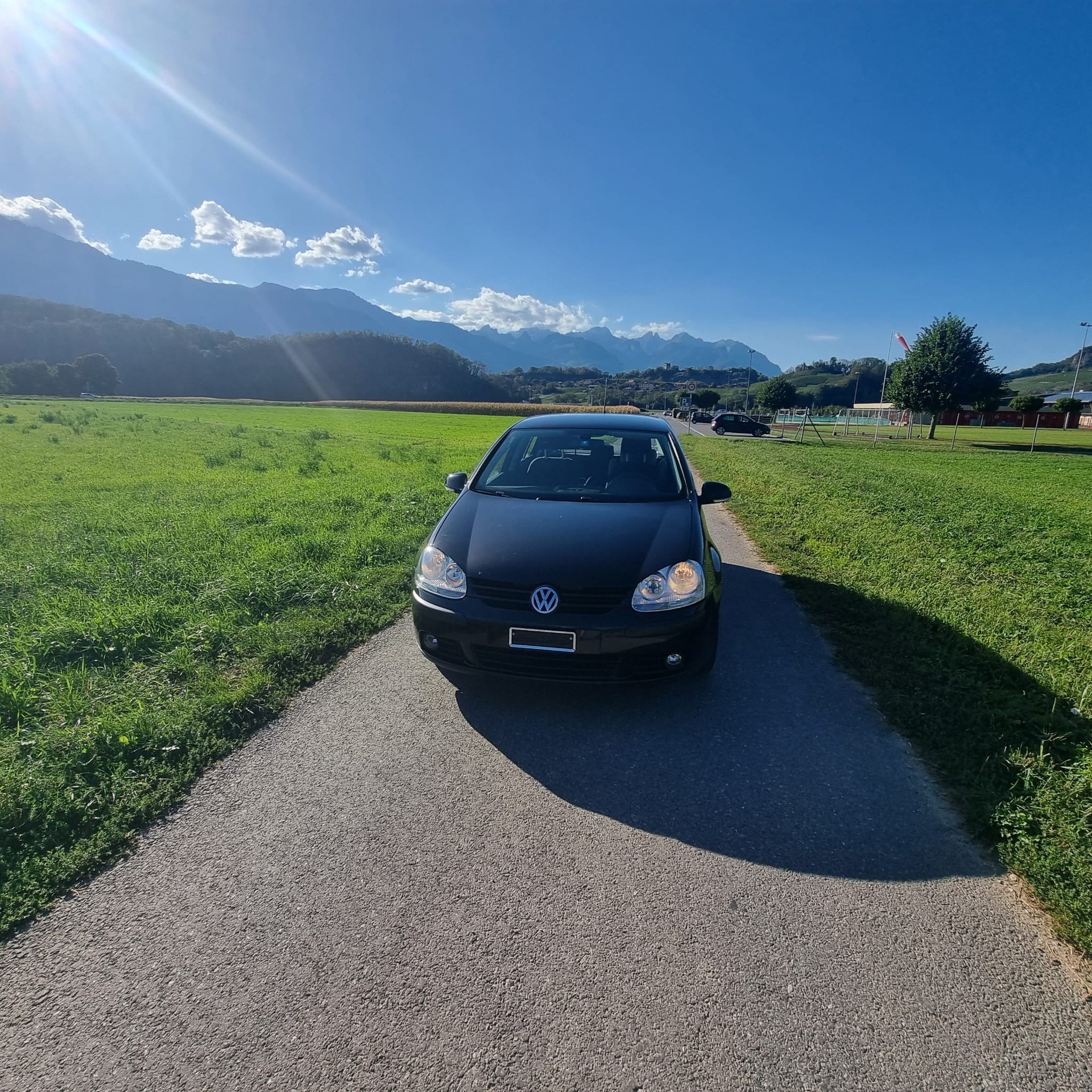 VW 2.0 Essence-image-2