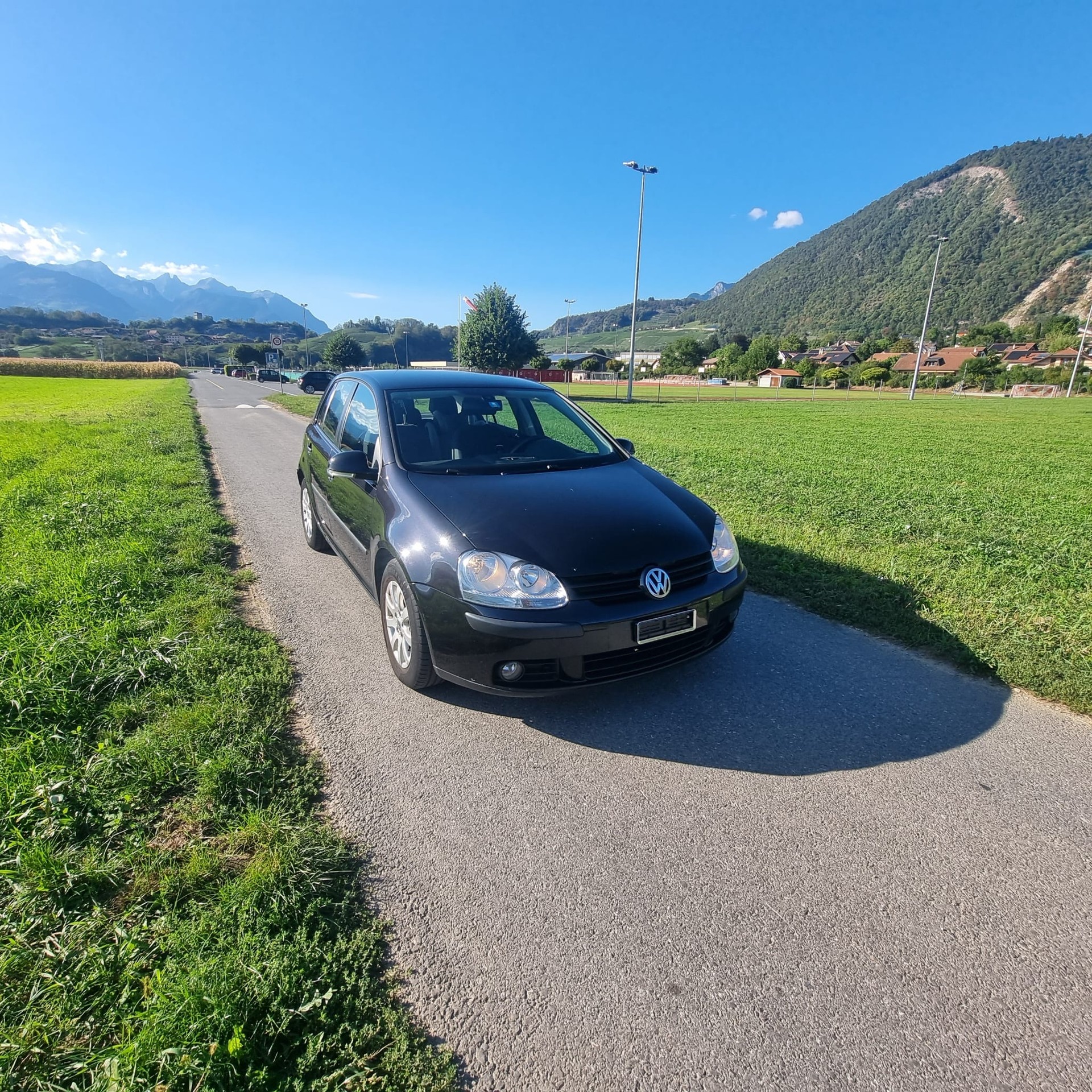 VW 2.0 Essence-image-0