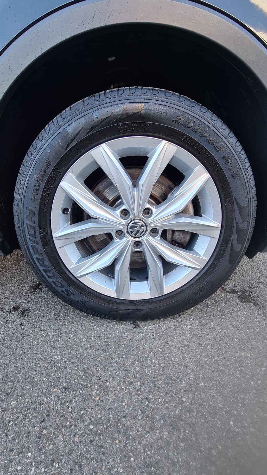 VW Tiguan 2.0 TDI SCR Highline 4Motion DSG ** 190PS ** GR-Navi ** RF-Kamera ** Abstandsregelsysteme ** Frisch Ab MFK & Service **-image-16