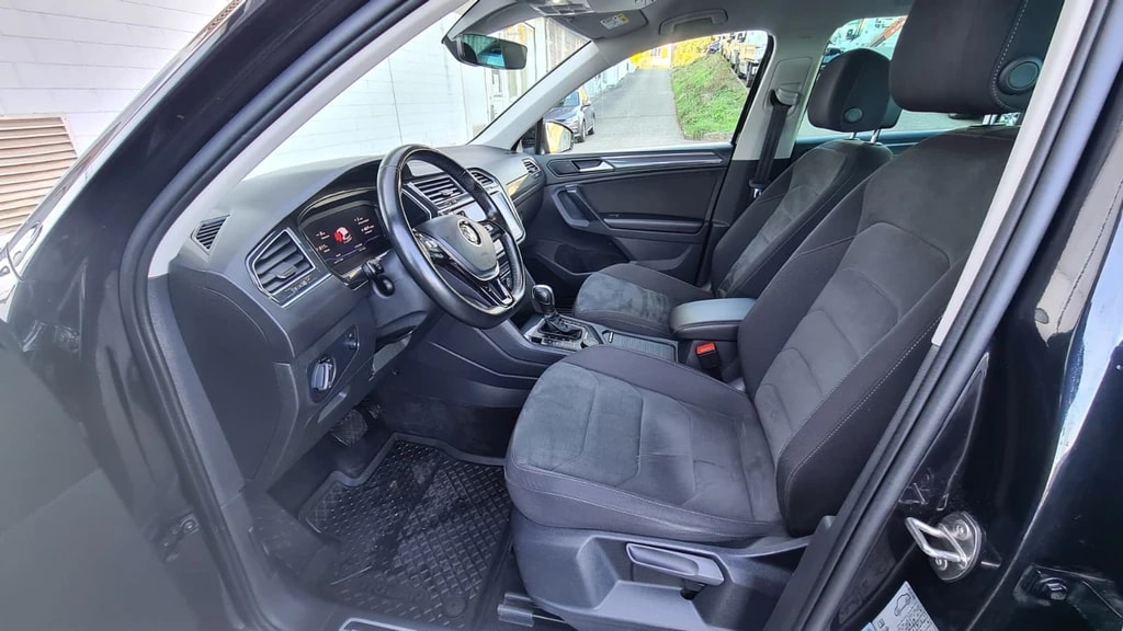 VW Tiguan 2.0 TDI SCR Highline 4Motion DSG ** 190PS ** GR-Navi ** RF-Kamera ** Abstandsregelsysteme ** Frisch Ab MFK & Service **-image-14