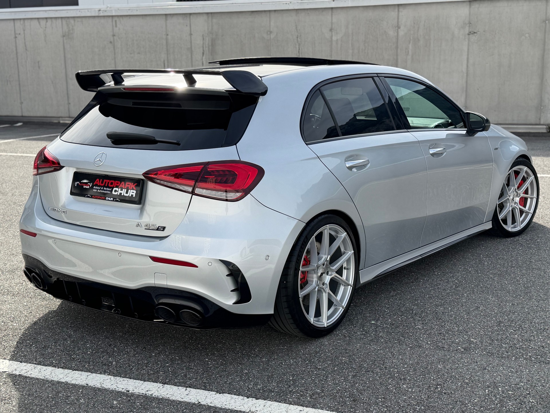 MERCEDES-BENZ A 45 S AMG 4Matic+ Speedshift-image-4