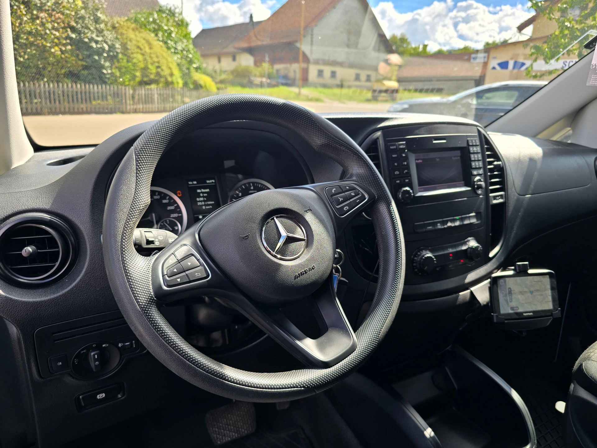 MERCEDES-BENZ Vito 114 CDI 7G-Tronic mit Sortimo-image-6