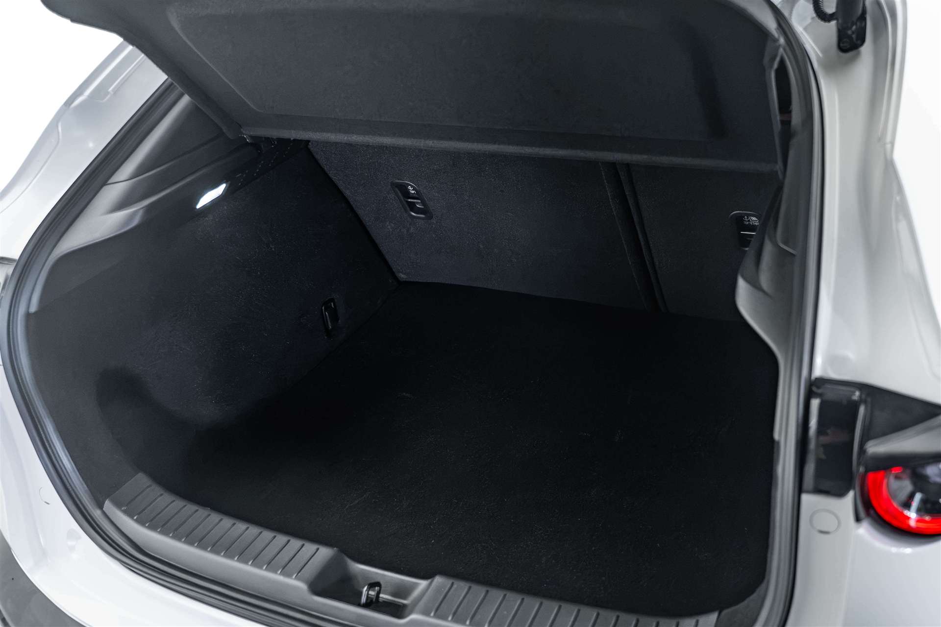 MAZDA CX-30 SKYACTIV-G 140 MHEV Nagisa Automat-image-4