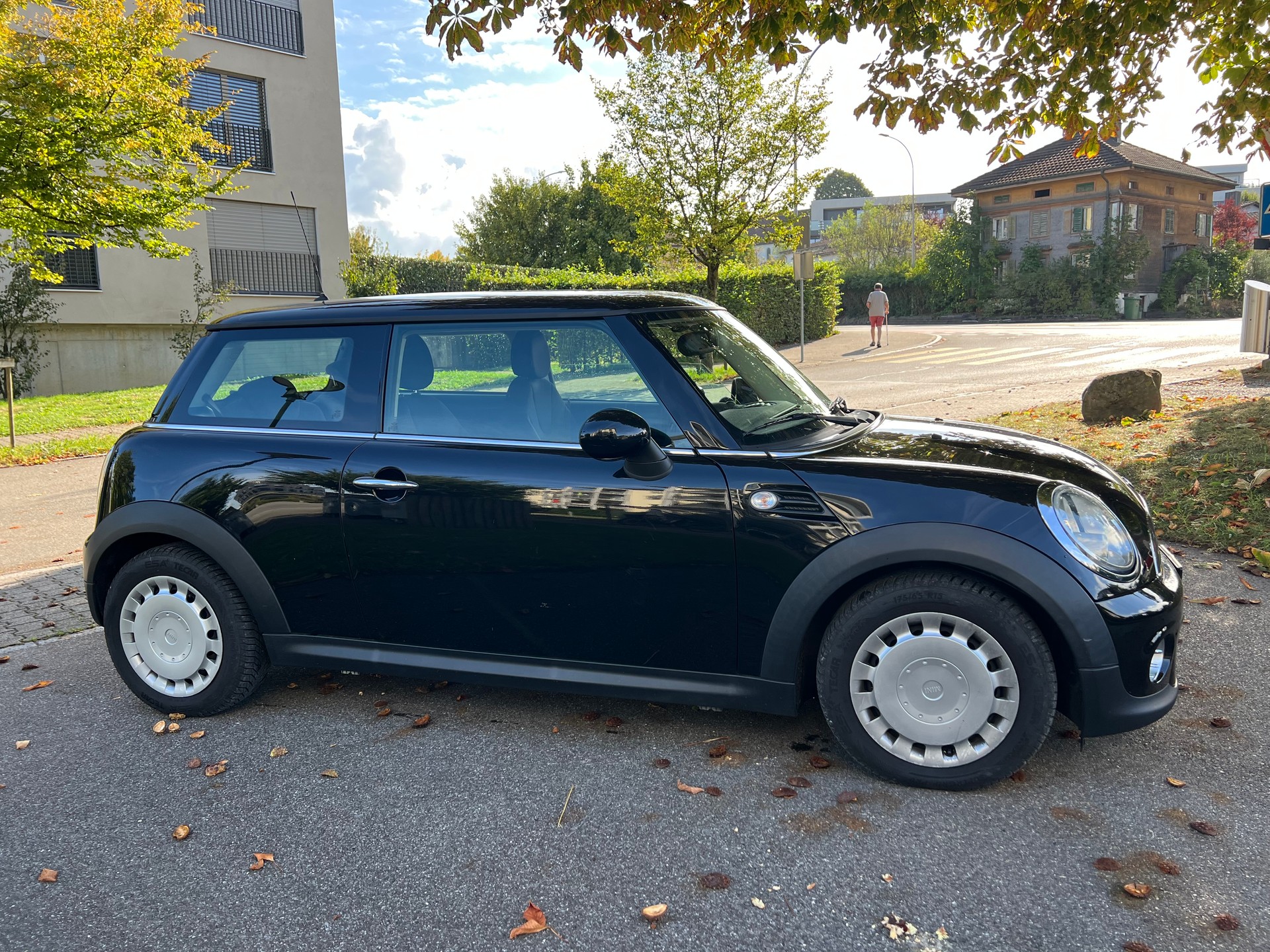 MINI One-image-3