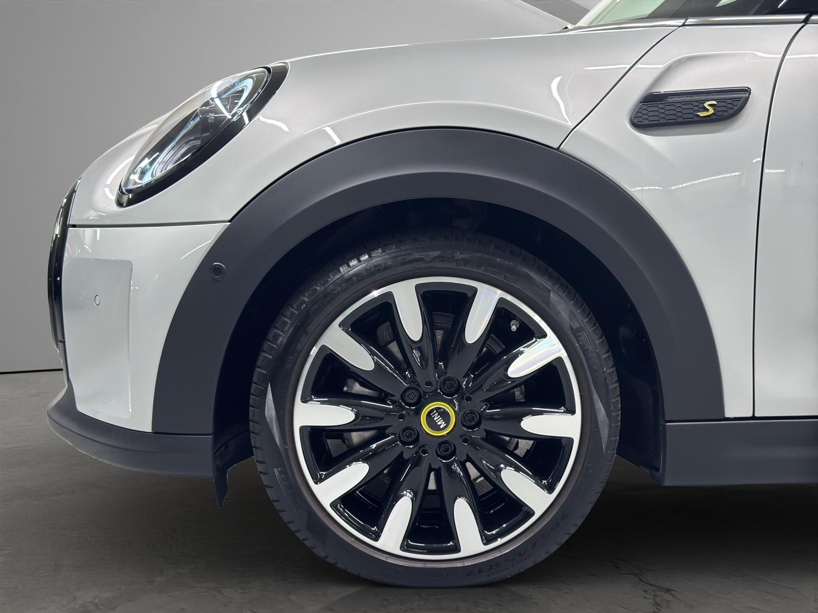 MINI Cooper SE-image-8