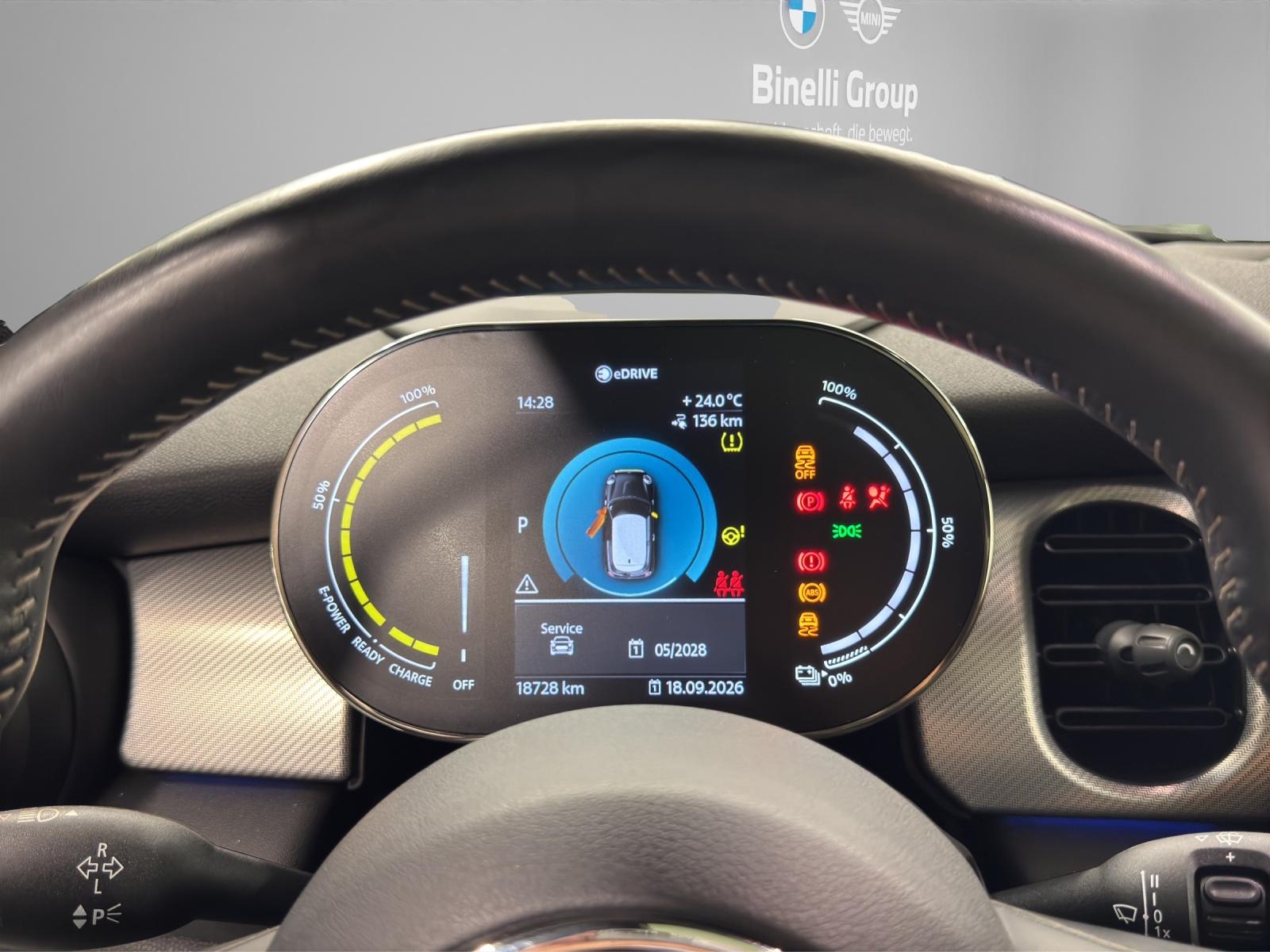 MINI Cooper SE-image-16