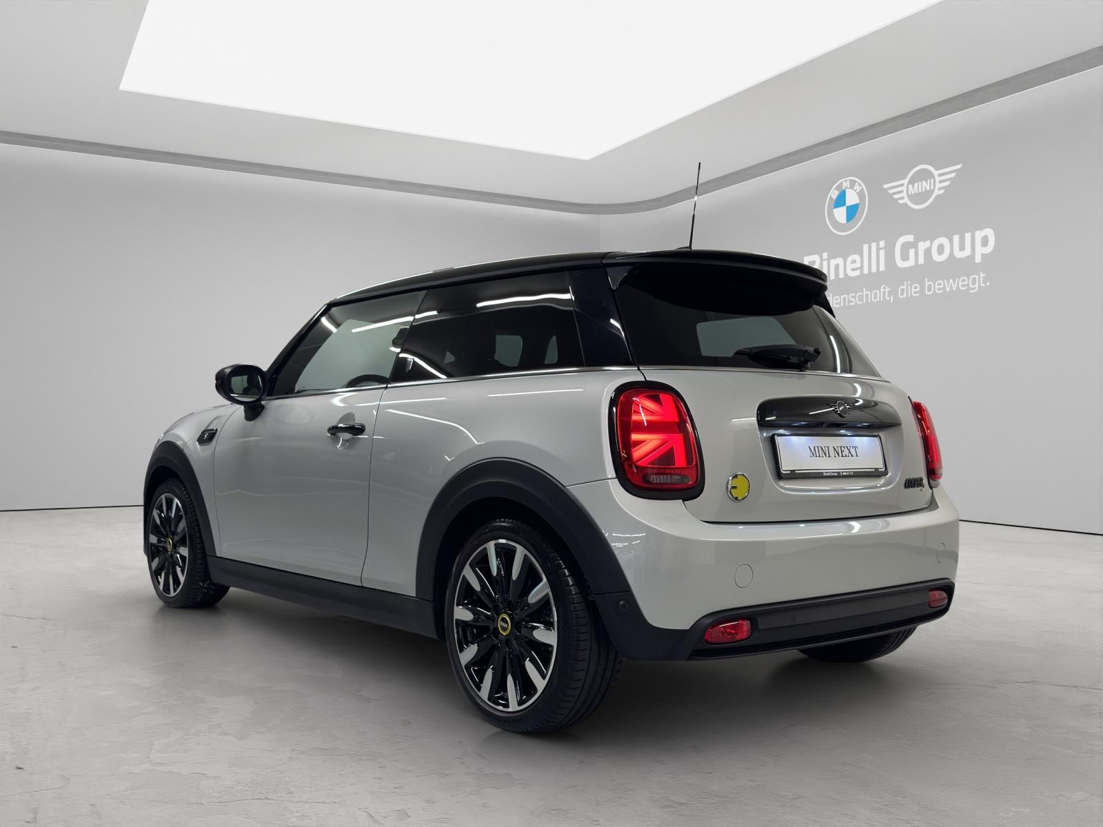 MINI Cooper SE-image-2