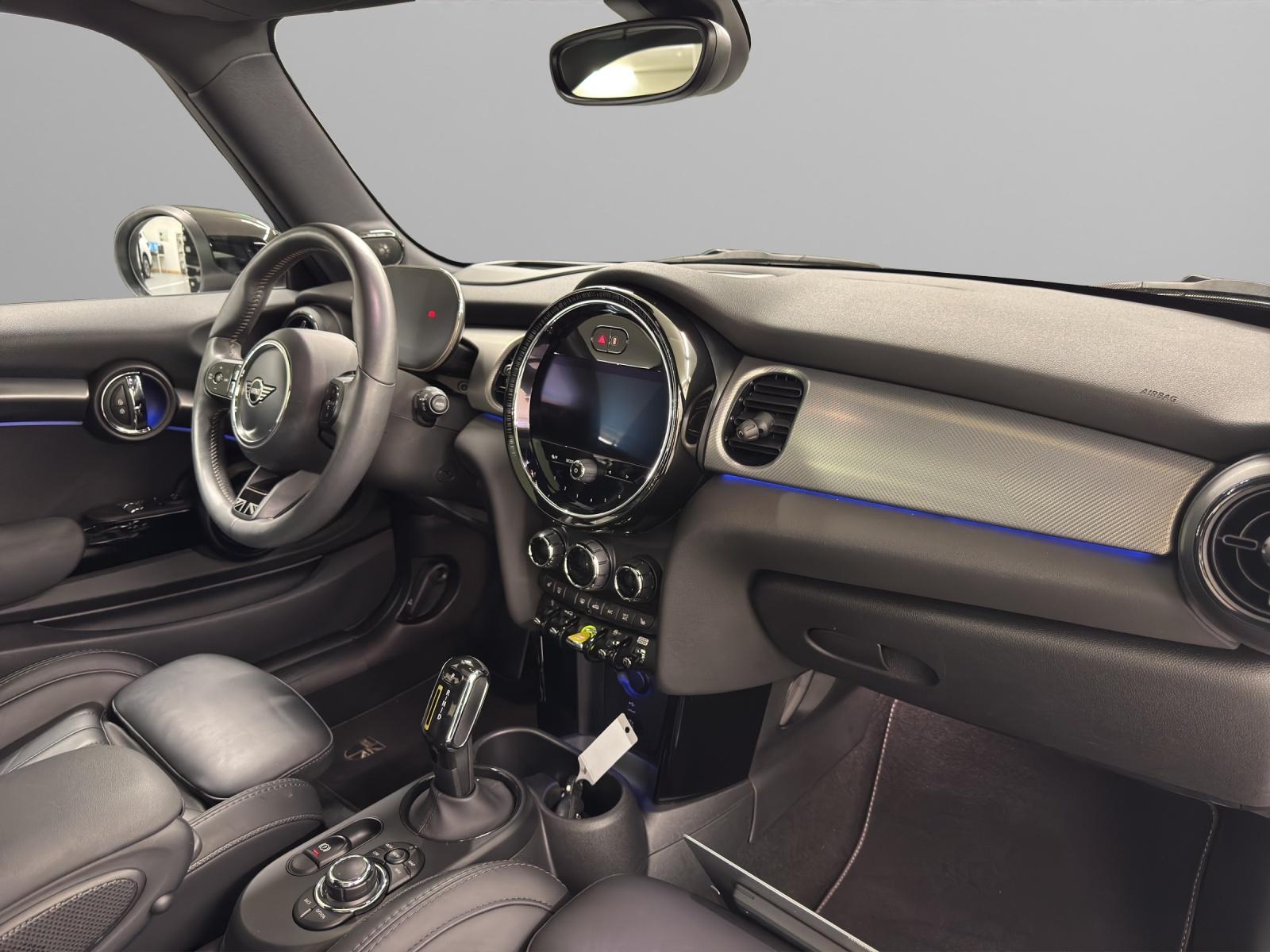 MINI Cooper SE-image-17
