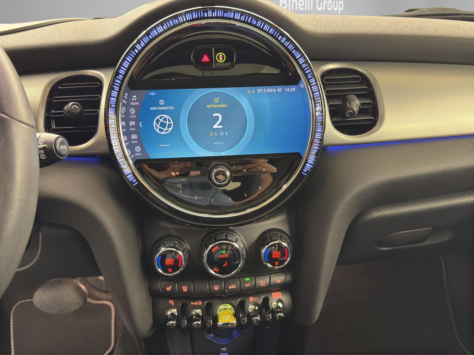 MINI Cooper SE-image-18