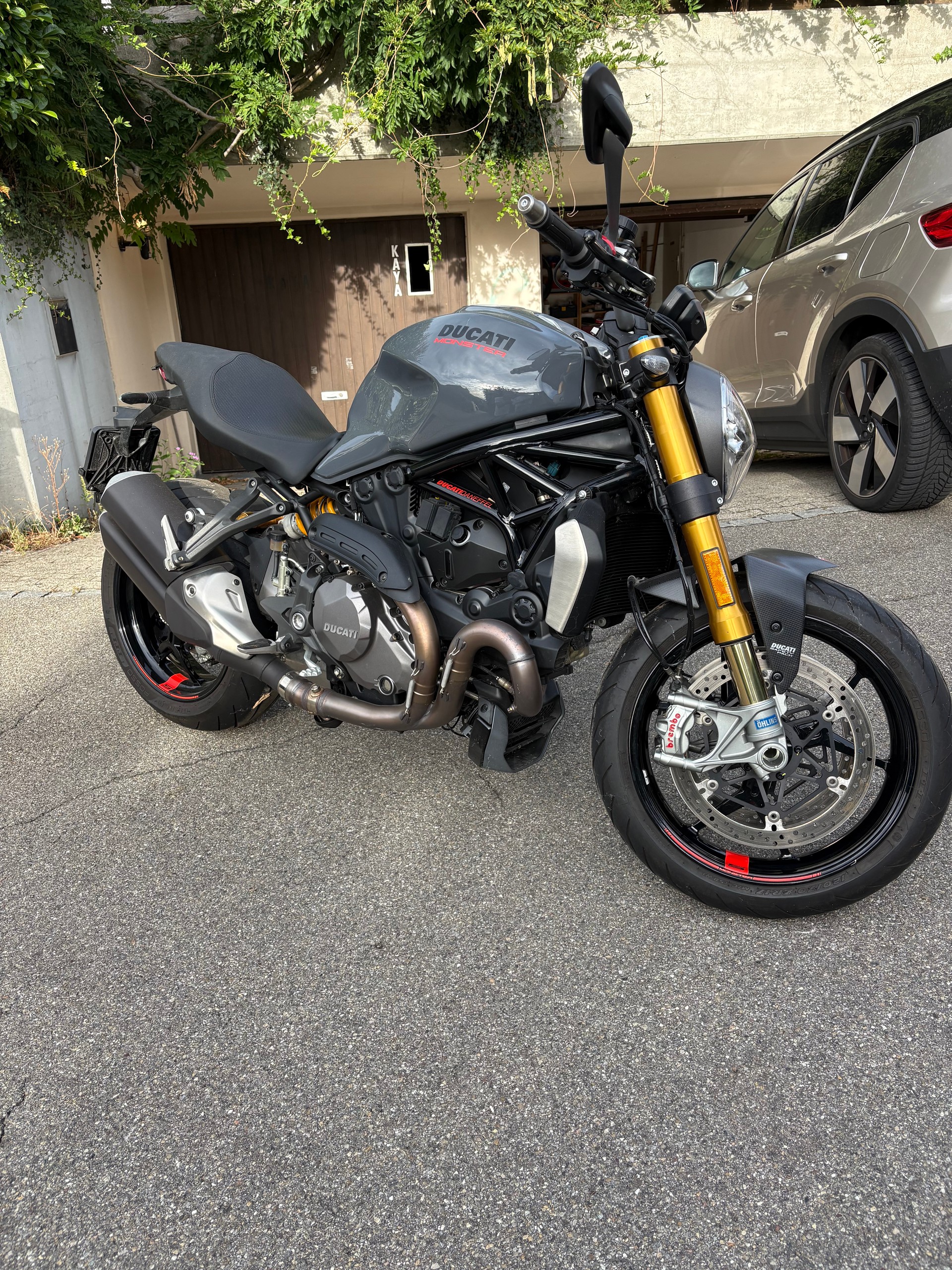 DUCATI Monster 1200 S
