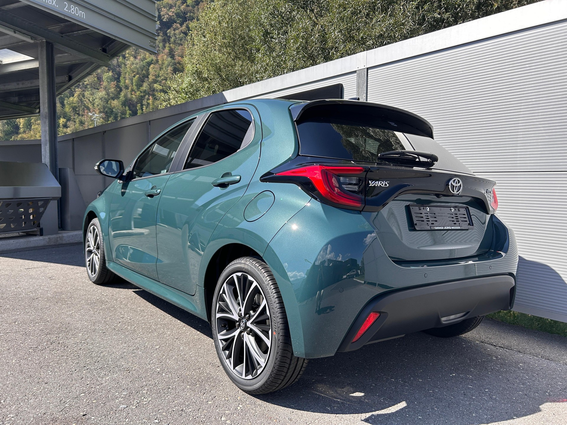 TOYOTA Yaris 1.5 VVT-i HSD Trend-image-3