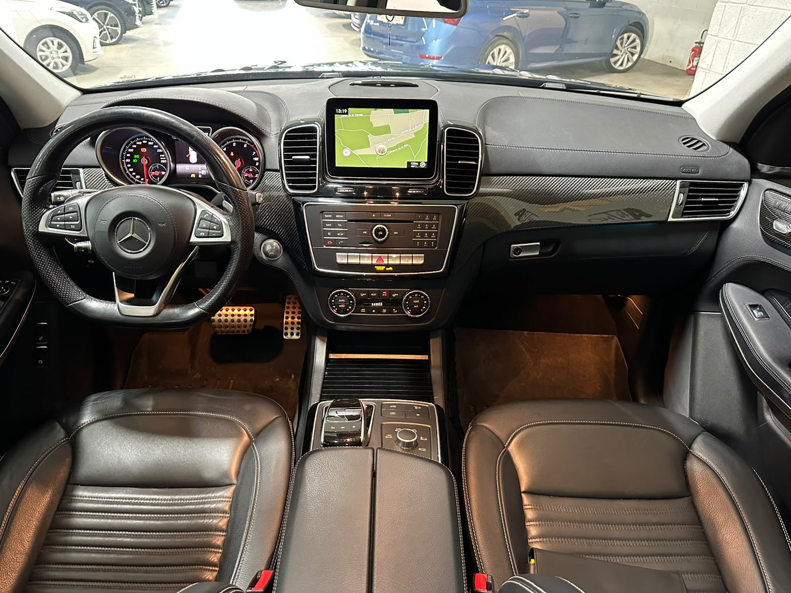 MERCEDES-BENZ GLS 500 4Matic 9G-Tronic-image-8
