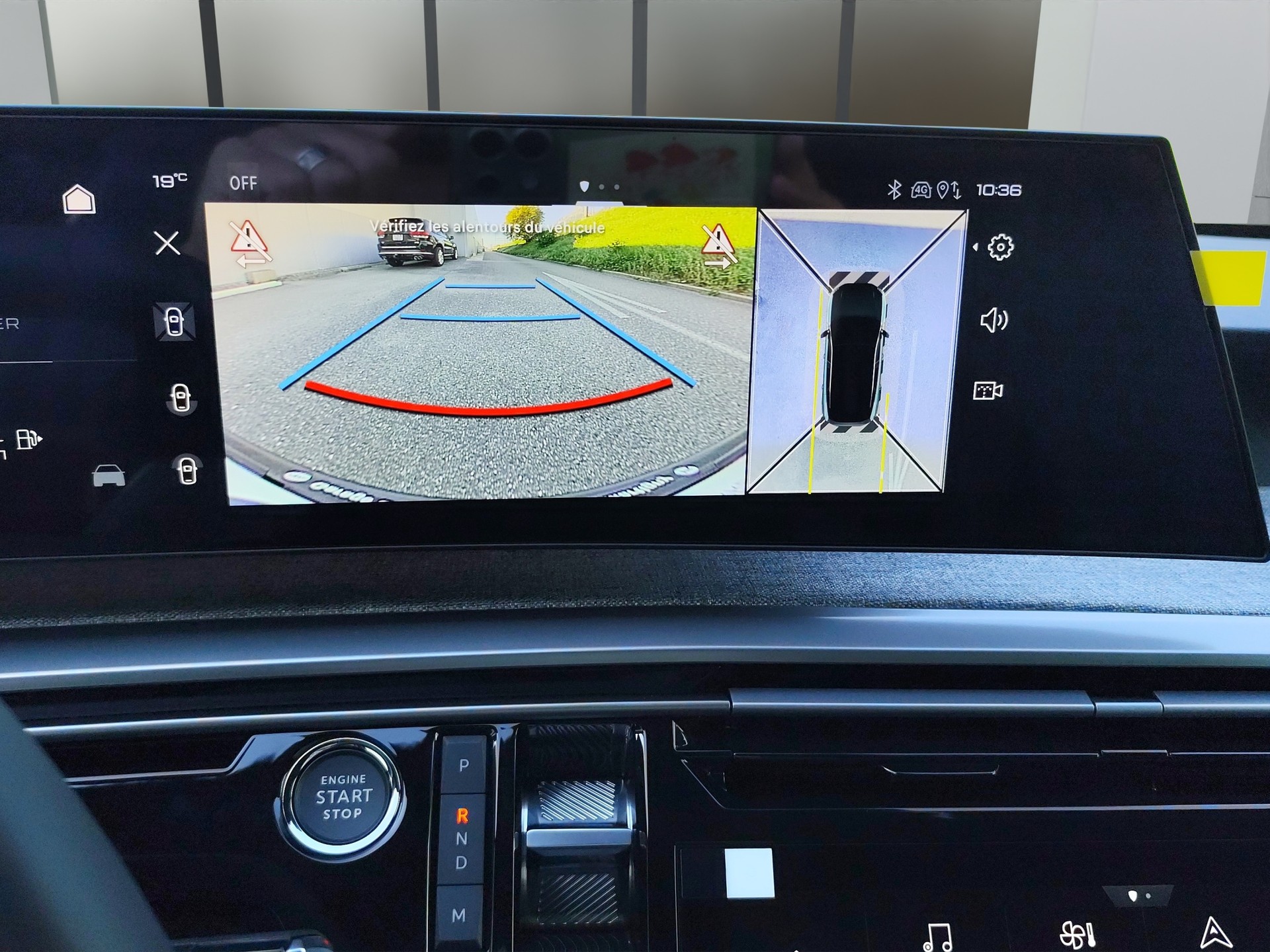 PEUGEOT 3008 1.2 Hybrid Business-image-19